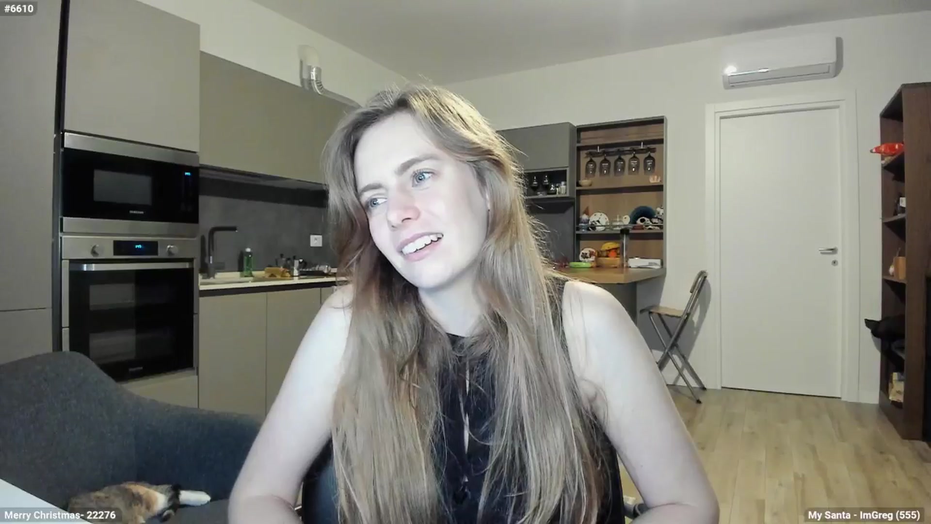 Gallery image thumbnail from Personage's myfreecams stream on, 12/19/2024, 16:33 image 11 of 20