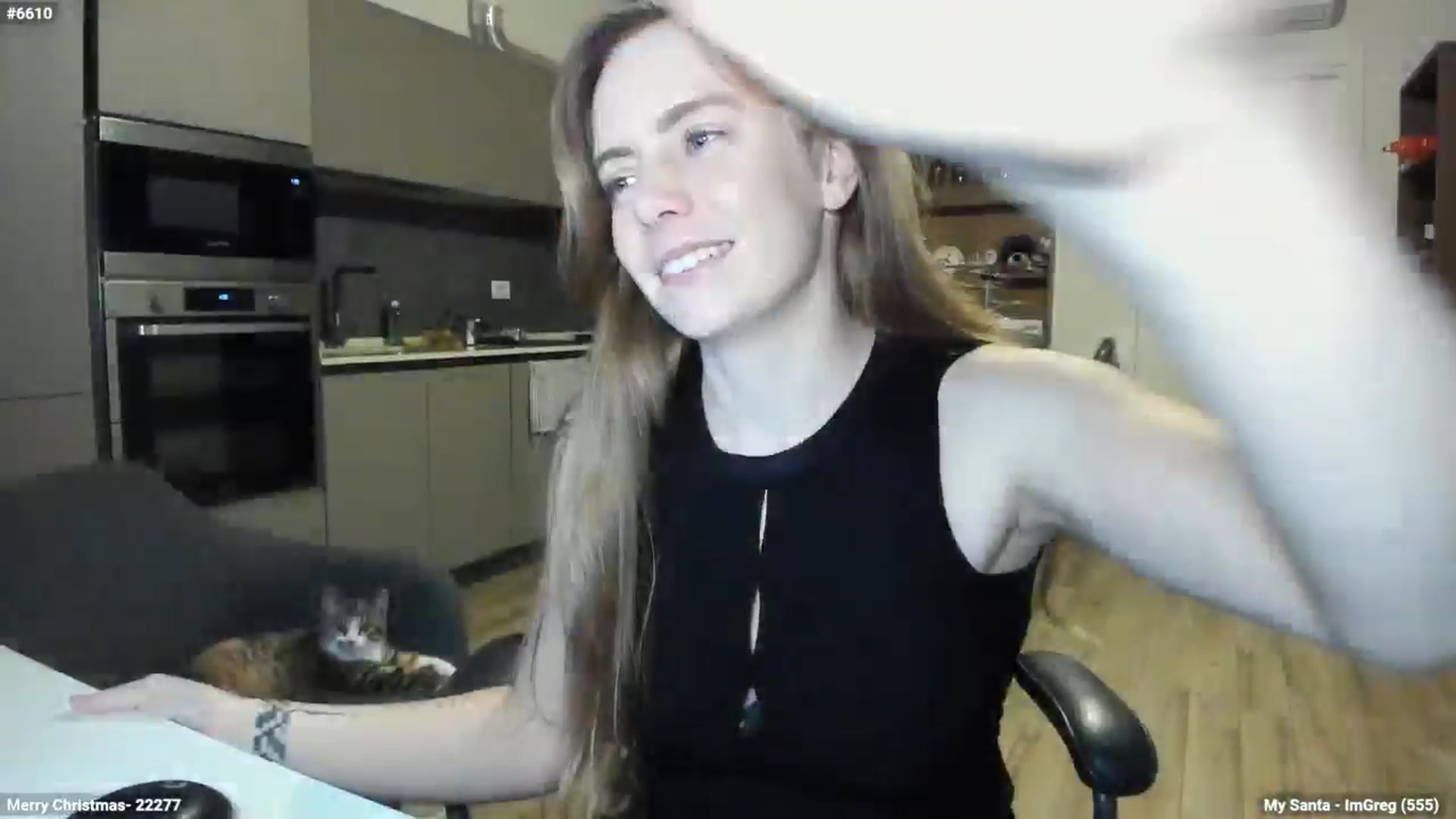 Gallery image thumbnail from Personage's myfreecams stream on, 12/19/2024, 16:33 image 9 of 20