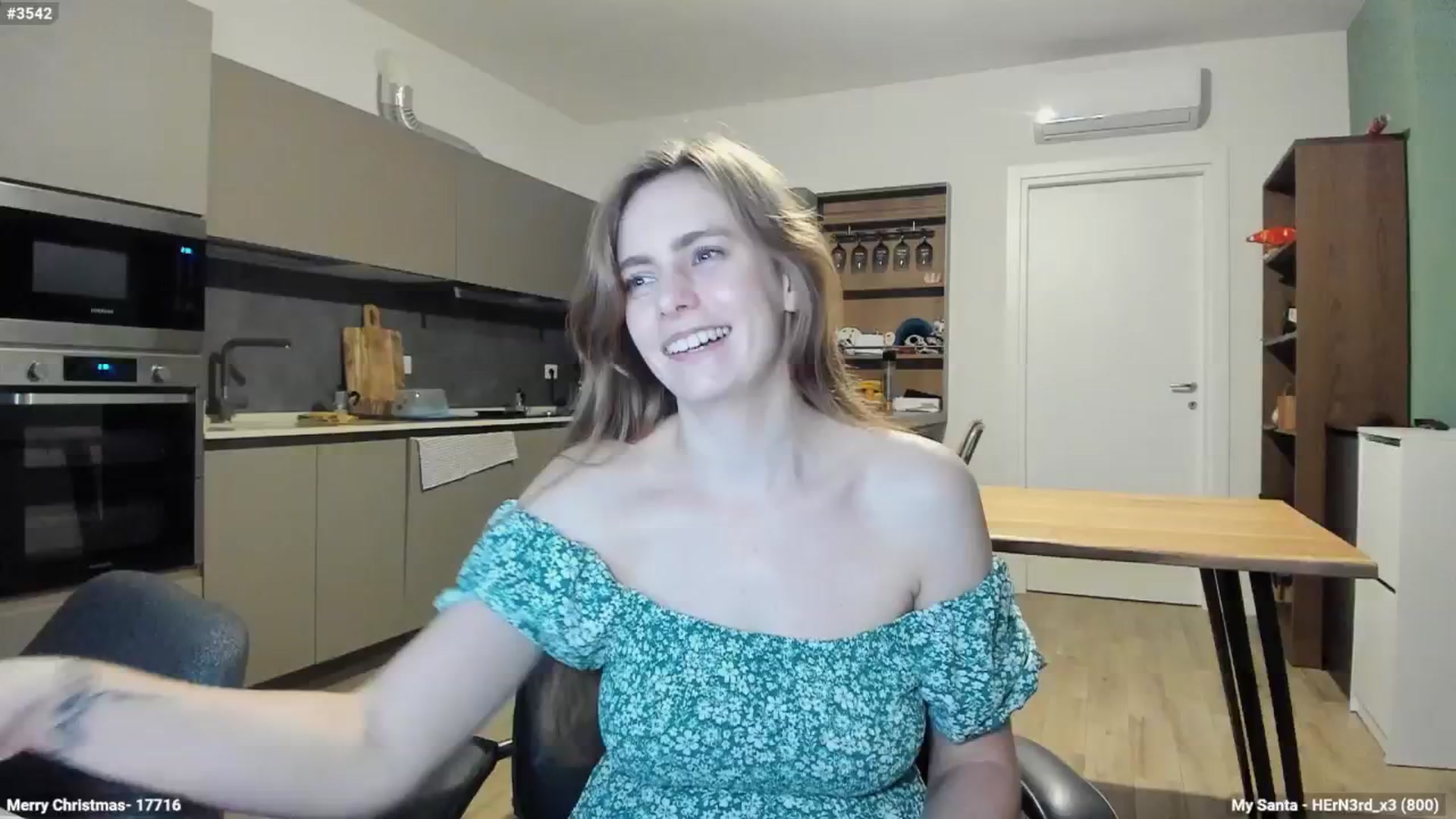 Gallery image thumbnail from Personage's myfreecams stream on, 12/20/2024, 16:45 image 20 of 20