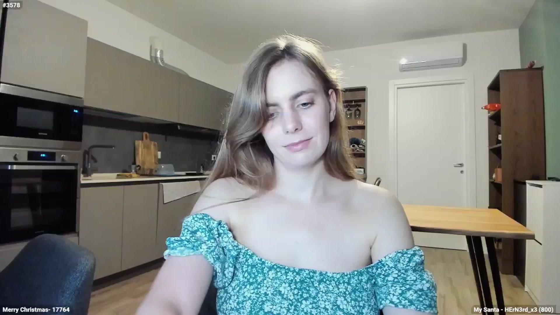 Gallery image thumbnail from Personage's myfreecams stream on, 12/20/2024, 16:45 image 14 of 20