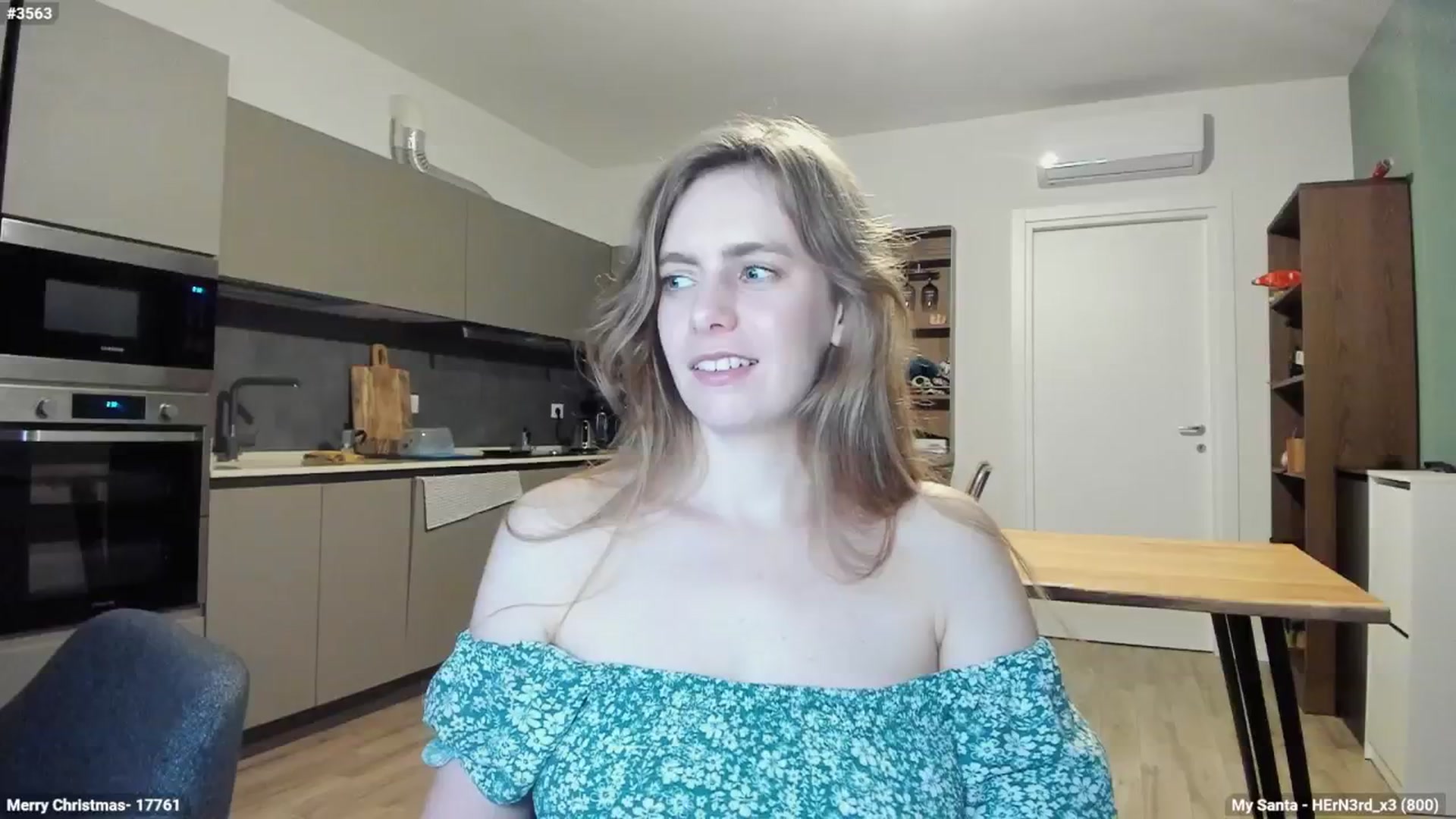 Gallery image thumbnail from Personage's myfreecams stream on, 12/20/2024, 16:45 image 17 of 20