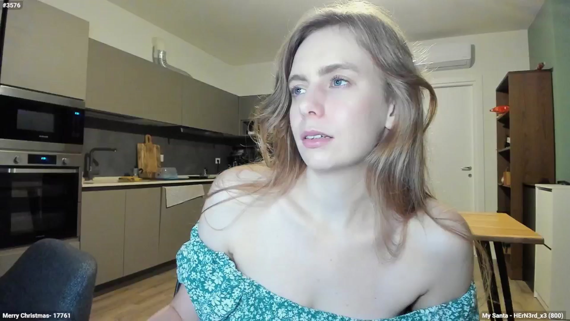 Gallery image thumbnail from Personage's myfreecams stream on, 12/20/2024, 16:45 image 16 of 20