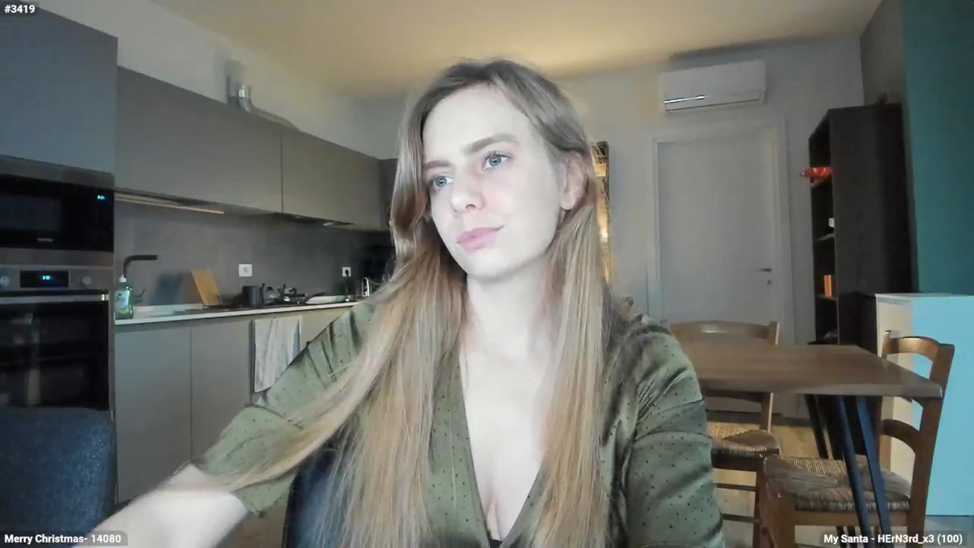 Gallery image thumbnail from Personage's myfreecams stream on, 12/22/2024, 14:51 image 17 of 20