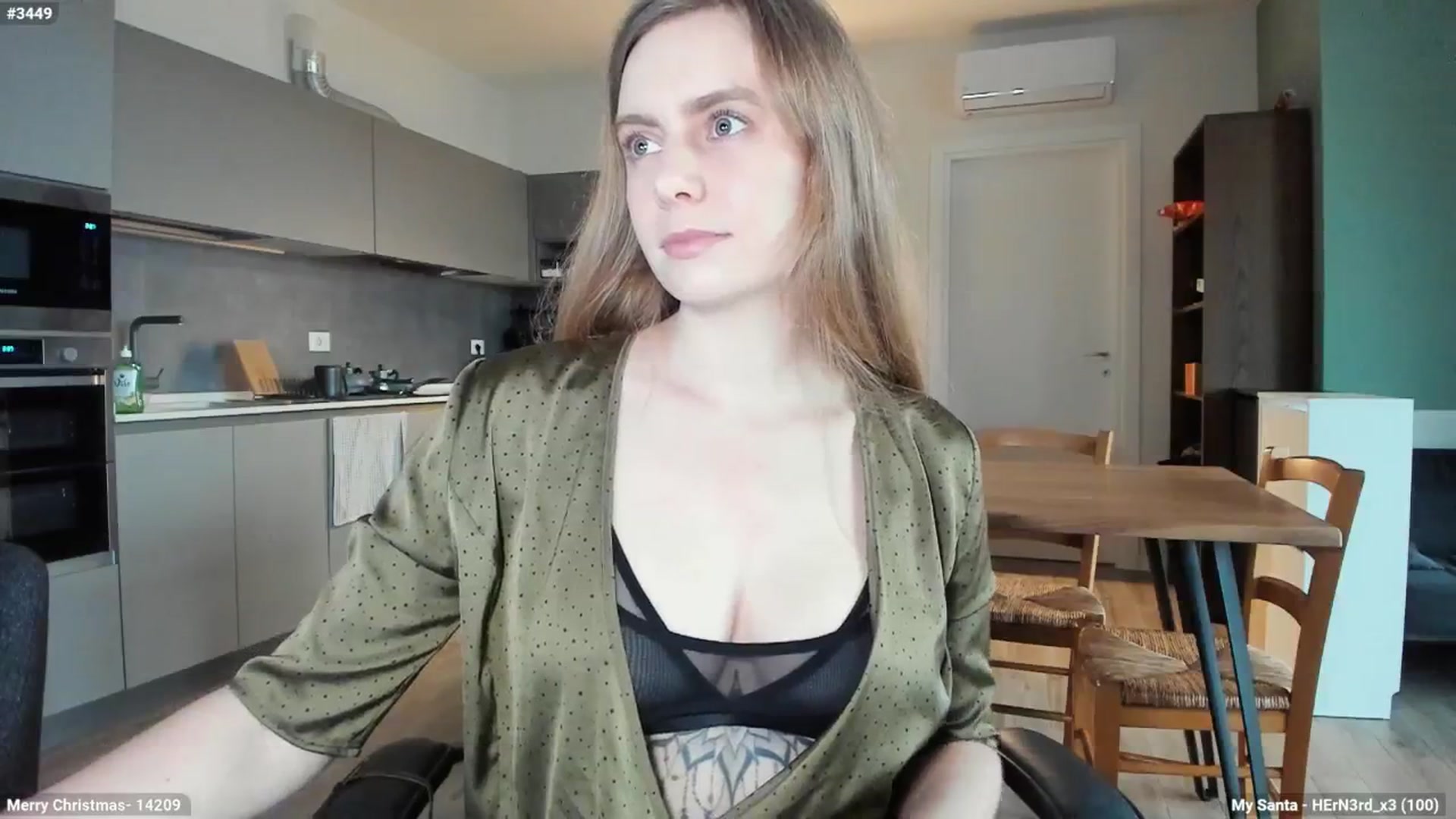 Gallery image thumbnail from Personage's myfreecams stream on, 12/22/2024, 14:51 image 3 of 20