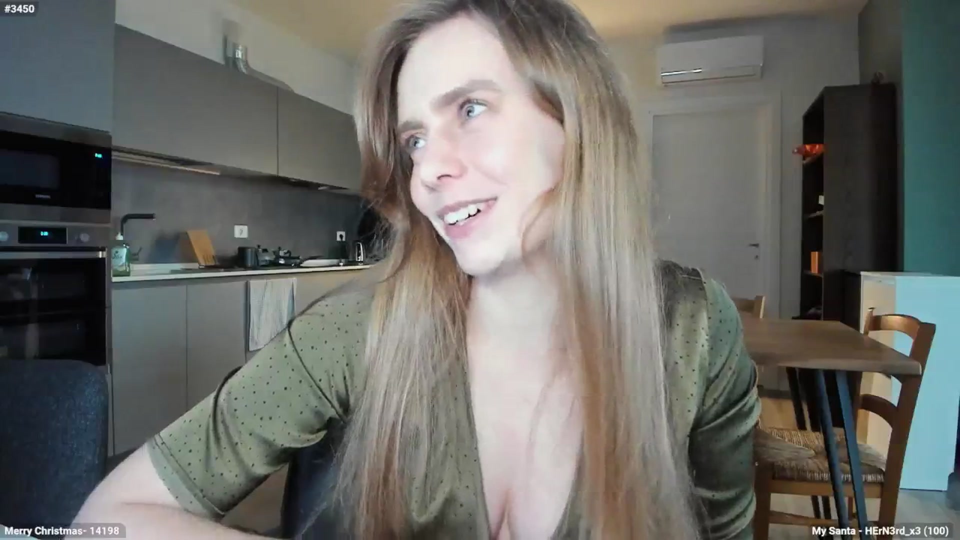 Gallery image thumbnail from Personage's myfreecams stream on, 12/22/2024, 14:51 image 9 of 20