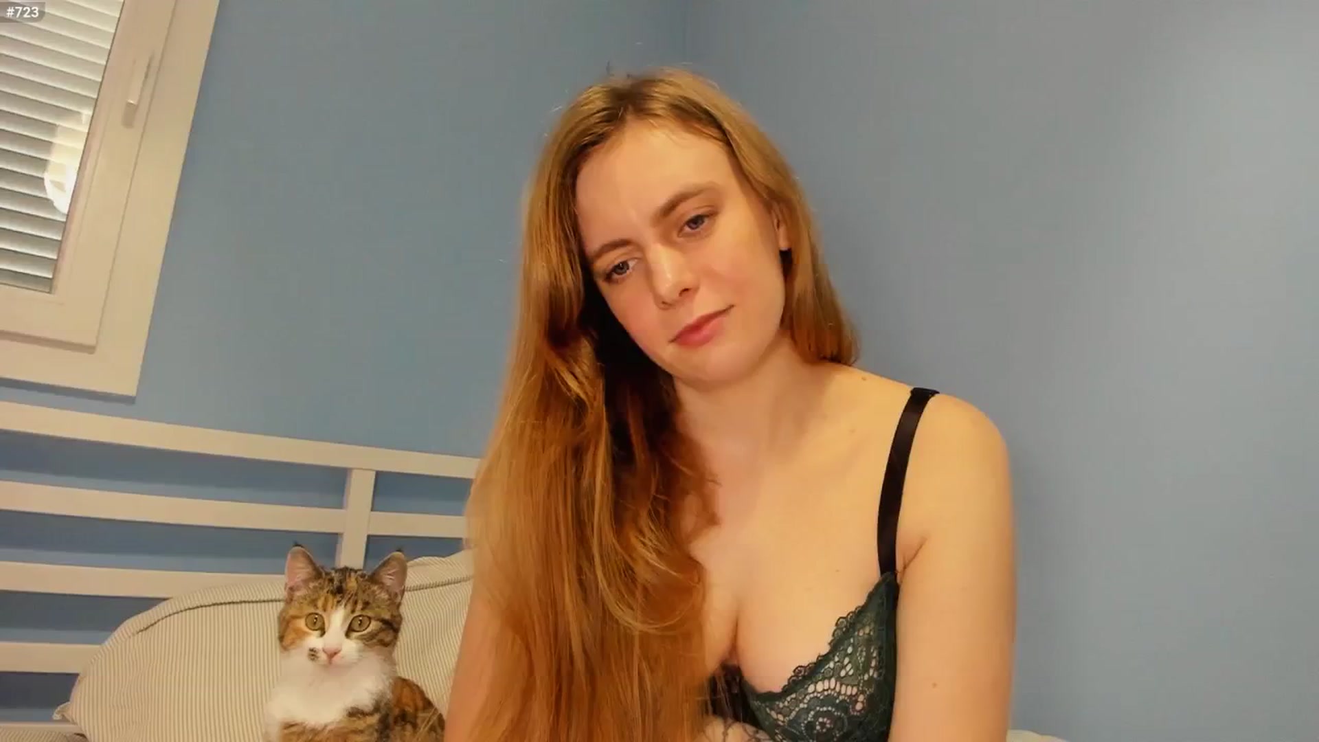 Gallery image thumbnail from Personage's myfreecams stream on, 01/30/2025, 16:16 image 2 of 20