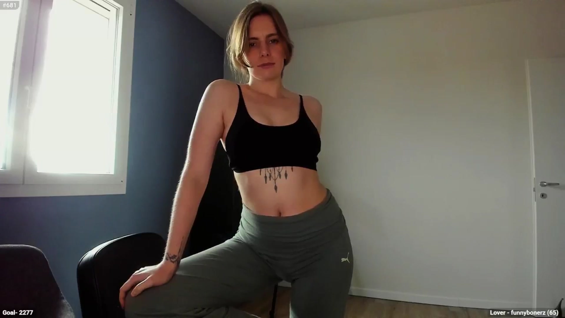 Gallery image thumbnail from Personage's myfreecams stream on, 02/18/2025, 15:35 image 17 of 20