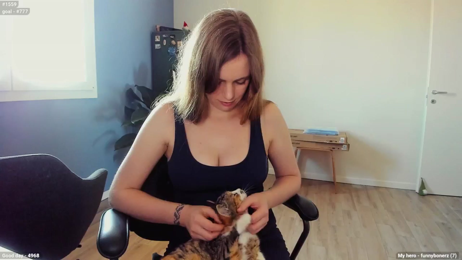 Gallery image thumbnail from Personage's myfreecams stream on, 03/06/2025, 14:35 image 8 of 20