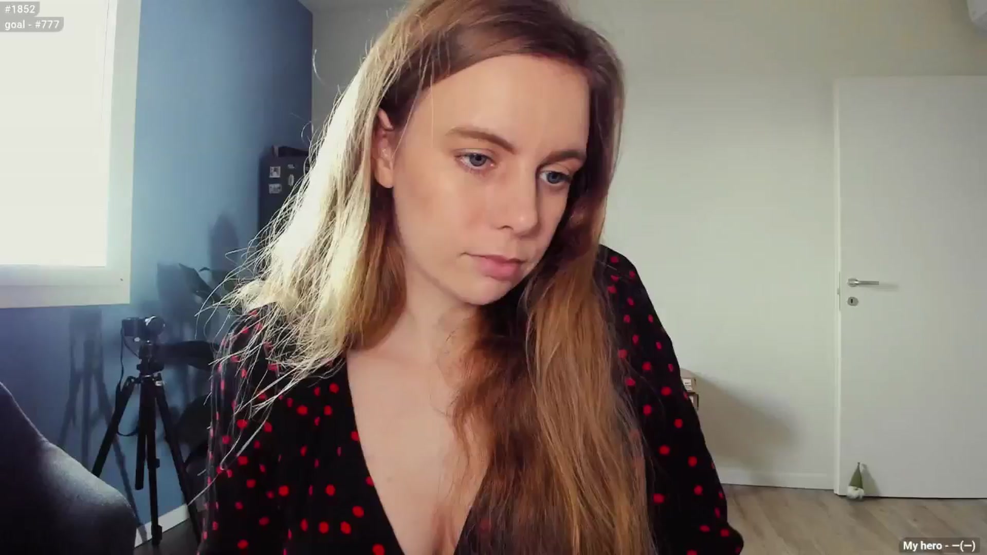 Gallery image thumbnail from Personage's myfreecams stream on, 03/15/2025, 13:28 image 3 of 20