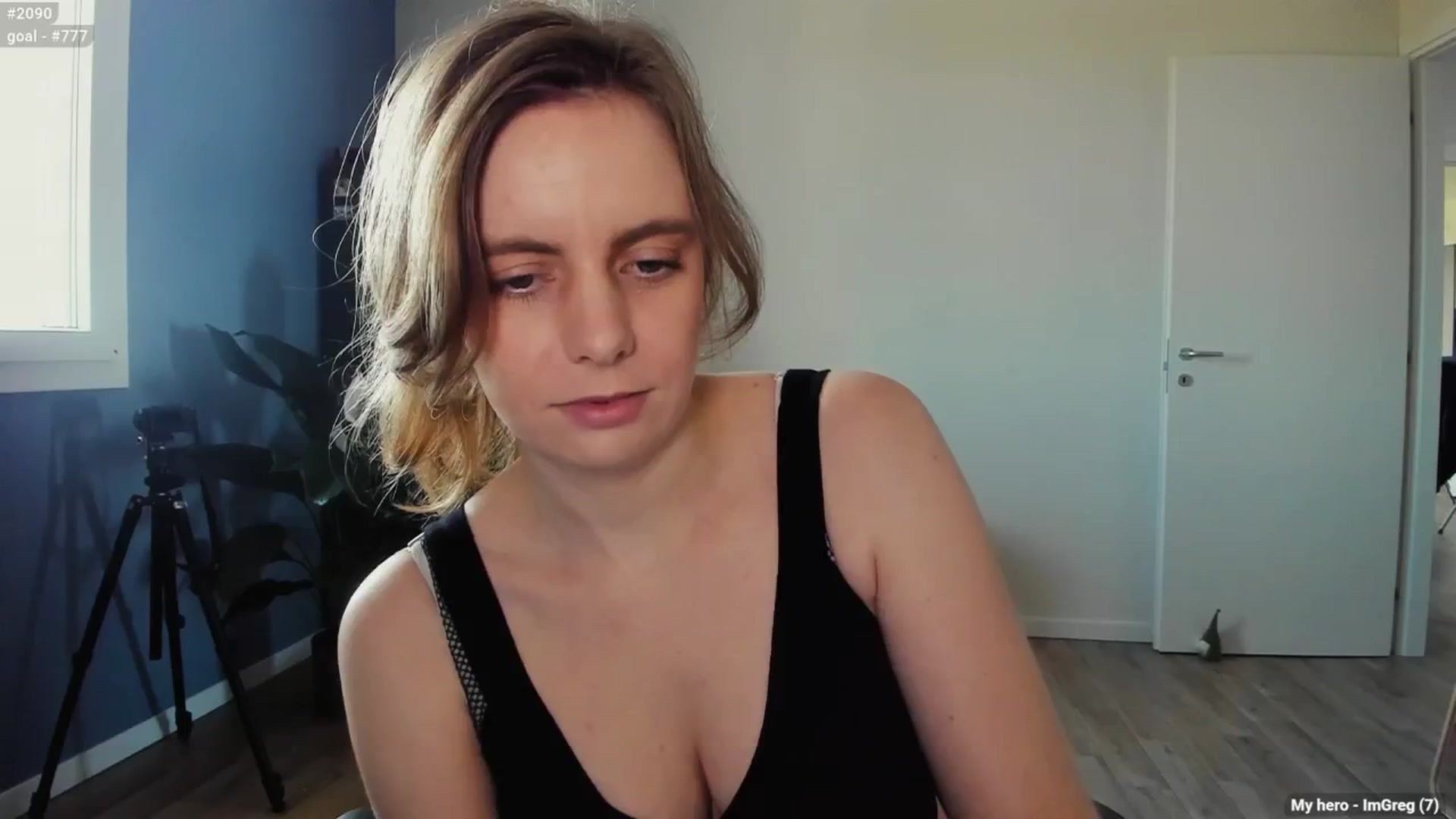 Gallery image thumbnail from Personage's myfreecams stream on, 03/17/2025, 13:32 image 10 of 20