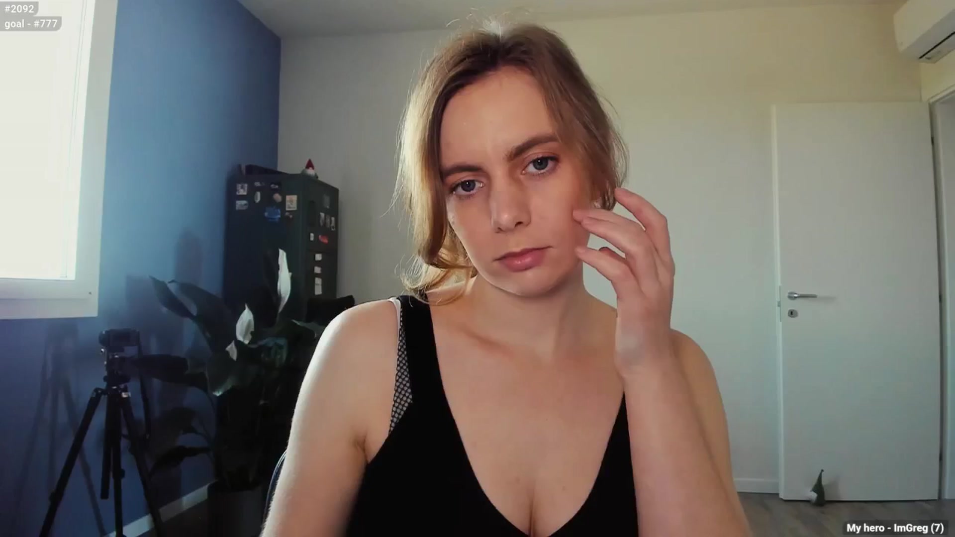 Gallery image thumbnail from Personage's myfreecams stream on, 03/17/2025, 13:32 image 4 of 20
