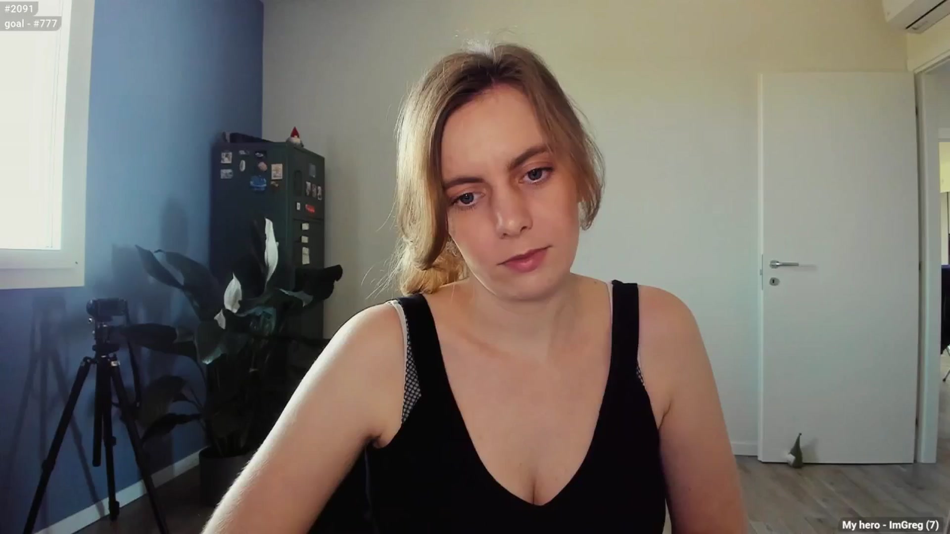 Gallery image thumbnail from Personage's myfreecams stream on, 03/17/2025, 13:32 image 7 of 20