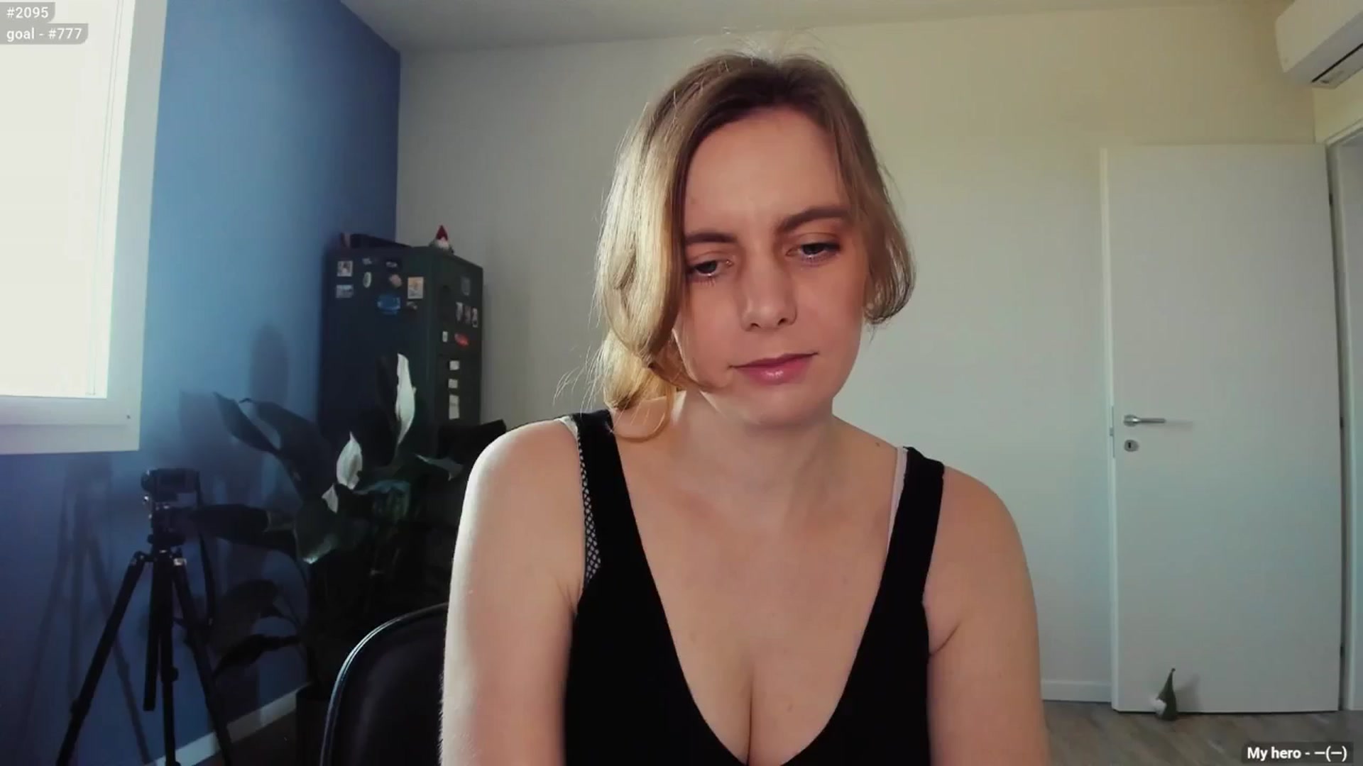 Gallery image thumbnail from Personage's myfreecams stream on, 03/17/2025, 13:32 image 1 of 20
