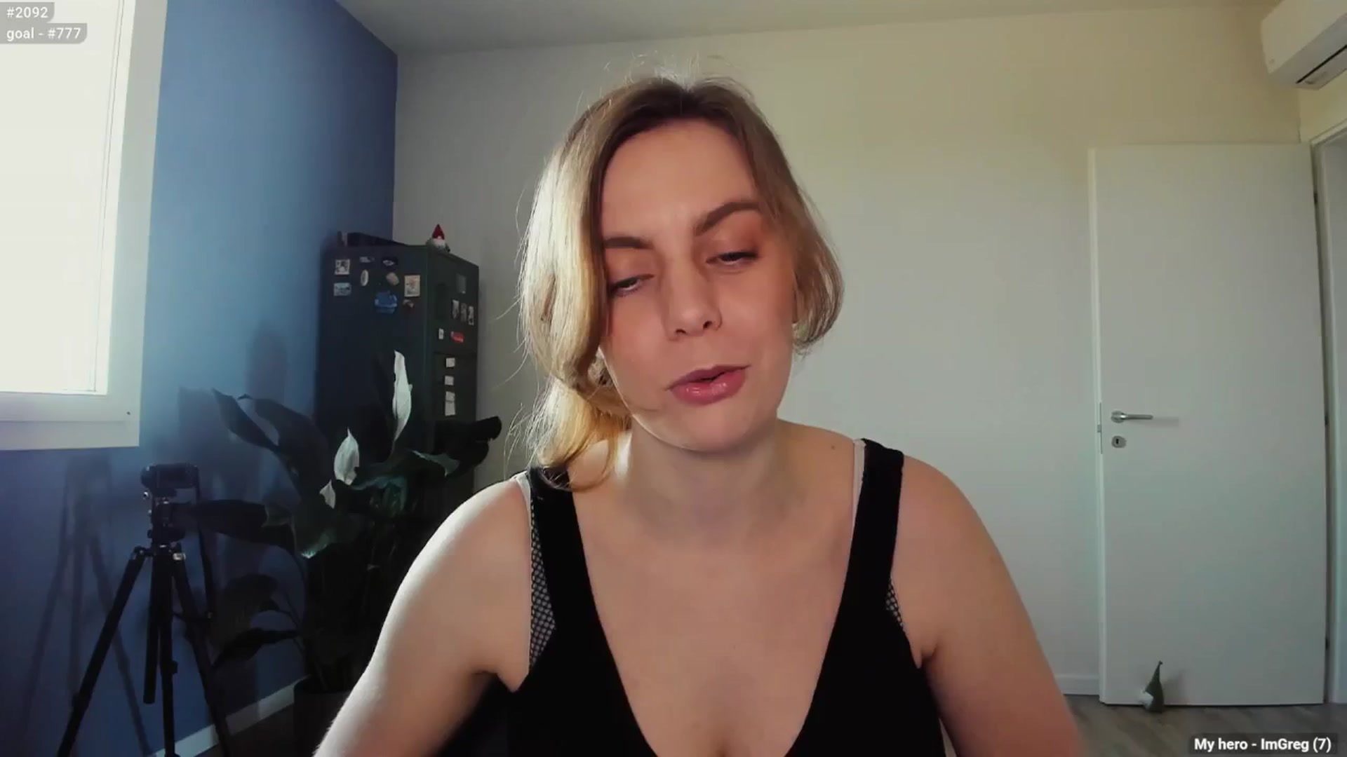 Gallery image thumbnail from Personage's myfreecams stream on, 03/17/2025, 13:32 image 3 of 20
