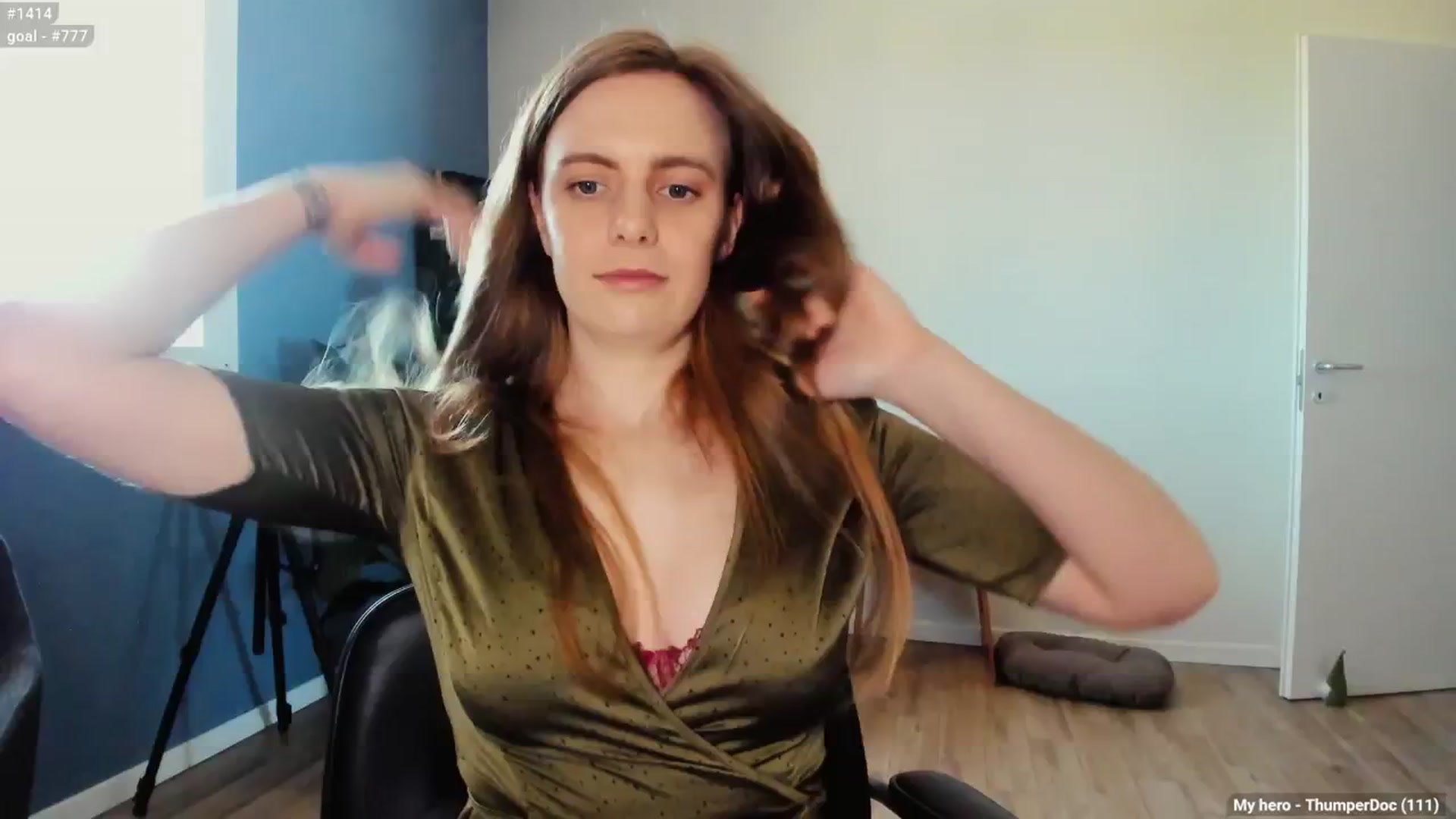 Gallery image thumbnail from Personage's myfreecams stream on, 03/18/2025, 14:39 image 11 of 20