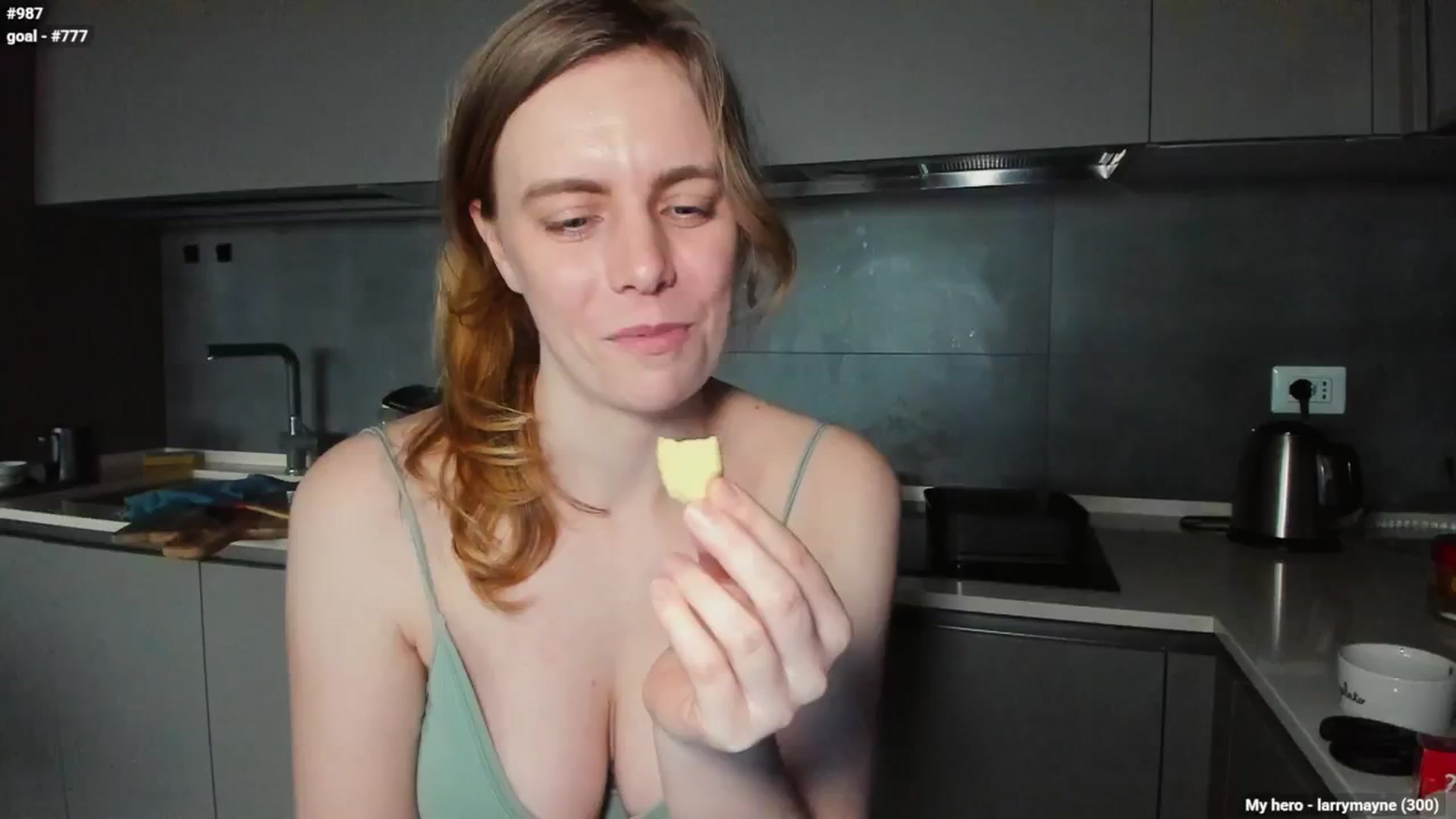 Gallery image thumbnail from Personage's myfreecams stream on, 03/21/2025, 16:33 image 8 of 20