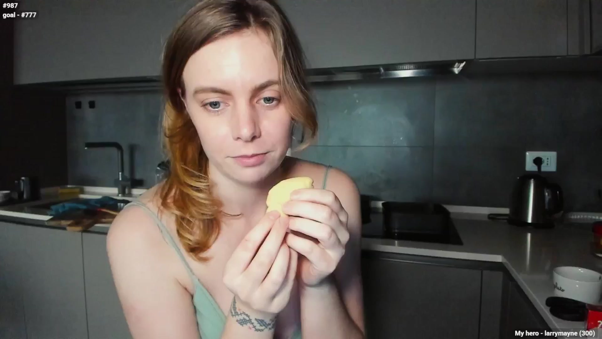 Gallery image thumbnail from Personage's myfreecams stream on, 03/21/2025, 16:33 image 6 of 20