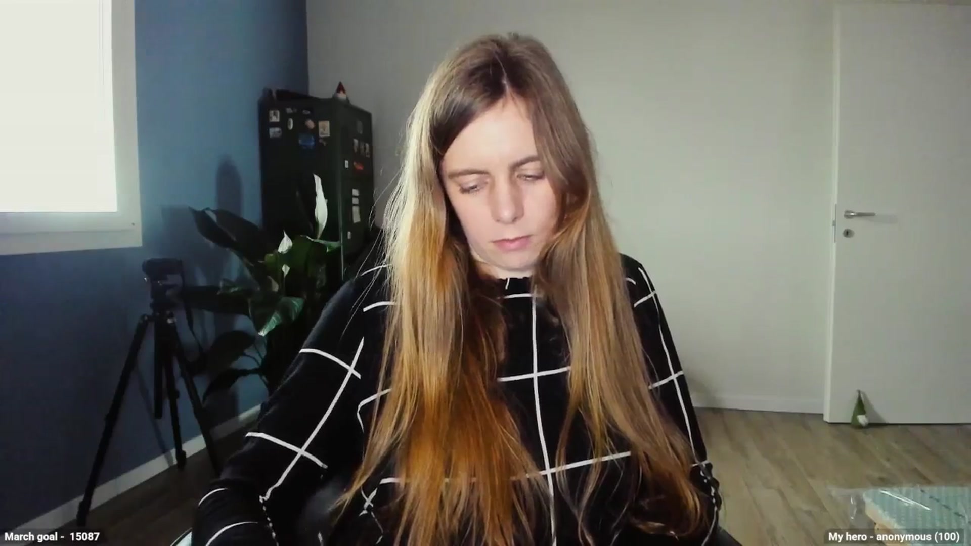 Gallery image thumbnail from Personage's myfreecams stream on, 03/28/2025, 14:42 image 17 of 20