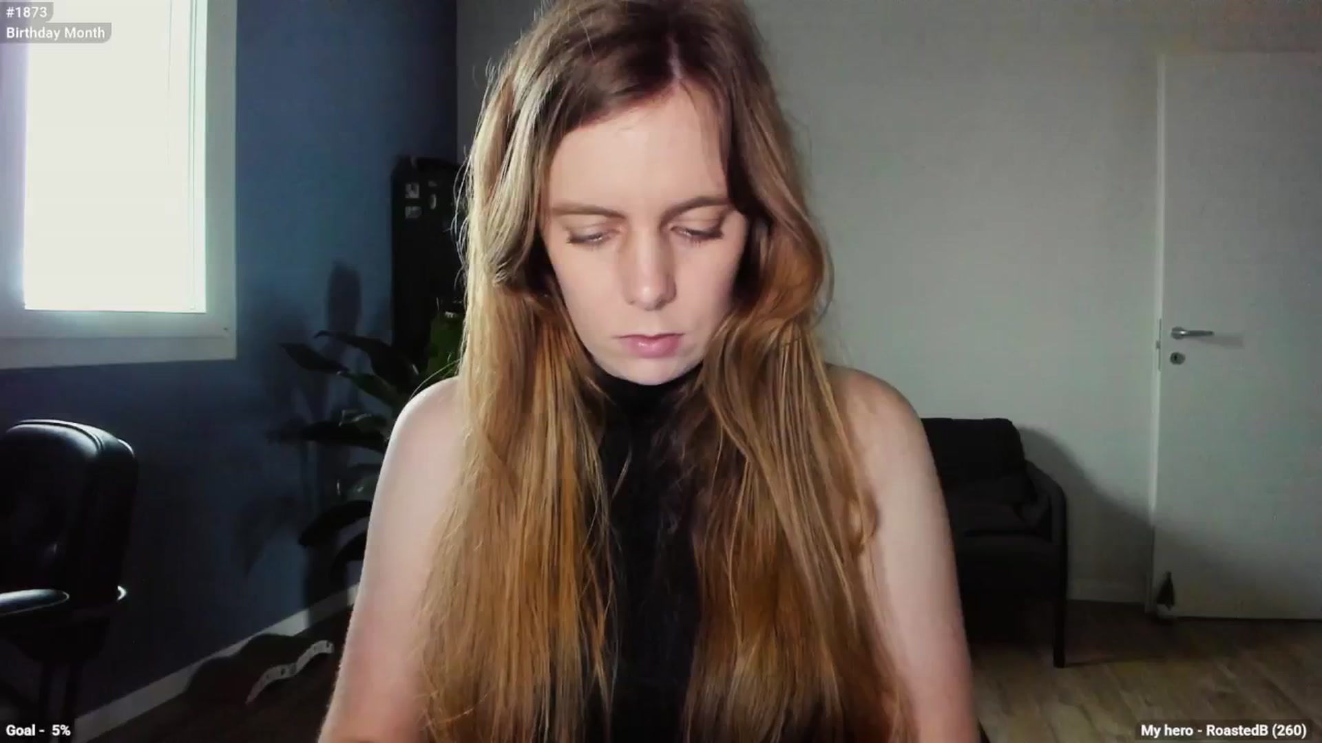 Gallery image thumbnail from Personage's myfreecams stream on, 04/14/2025, 13:23 image 1 of 20