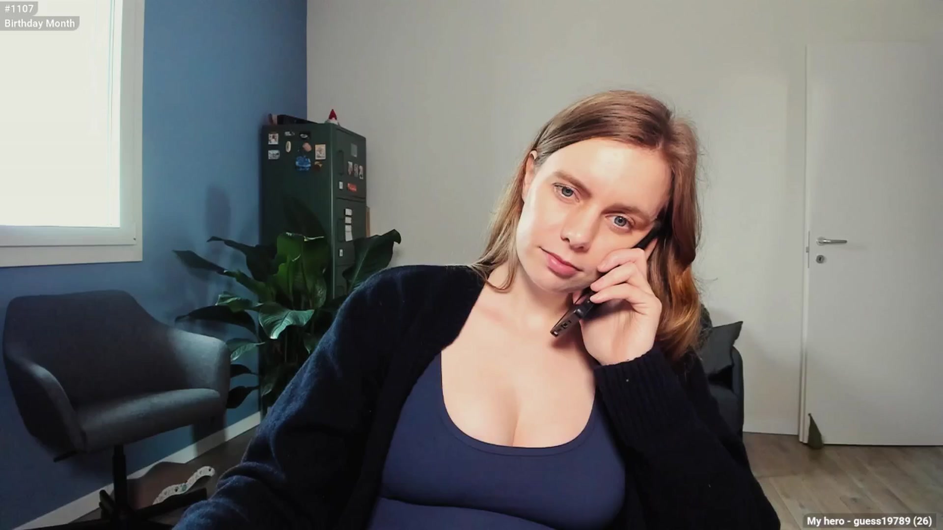 Gallery image thumbnail from Personage's myfreecams stream on, 04/18/2025, 13:32 image 3 of 20