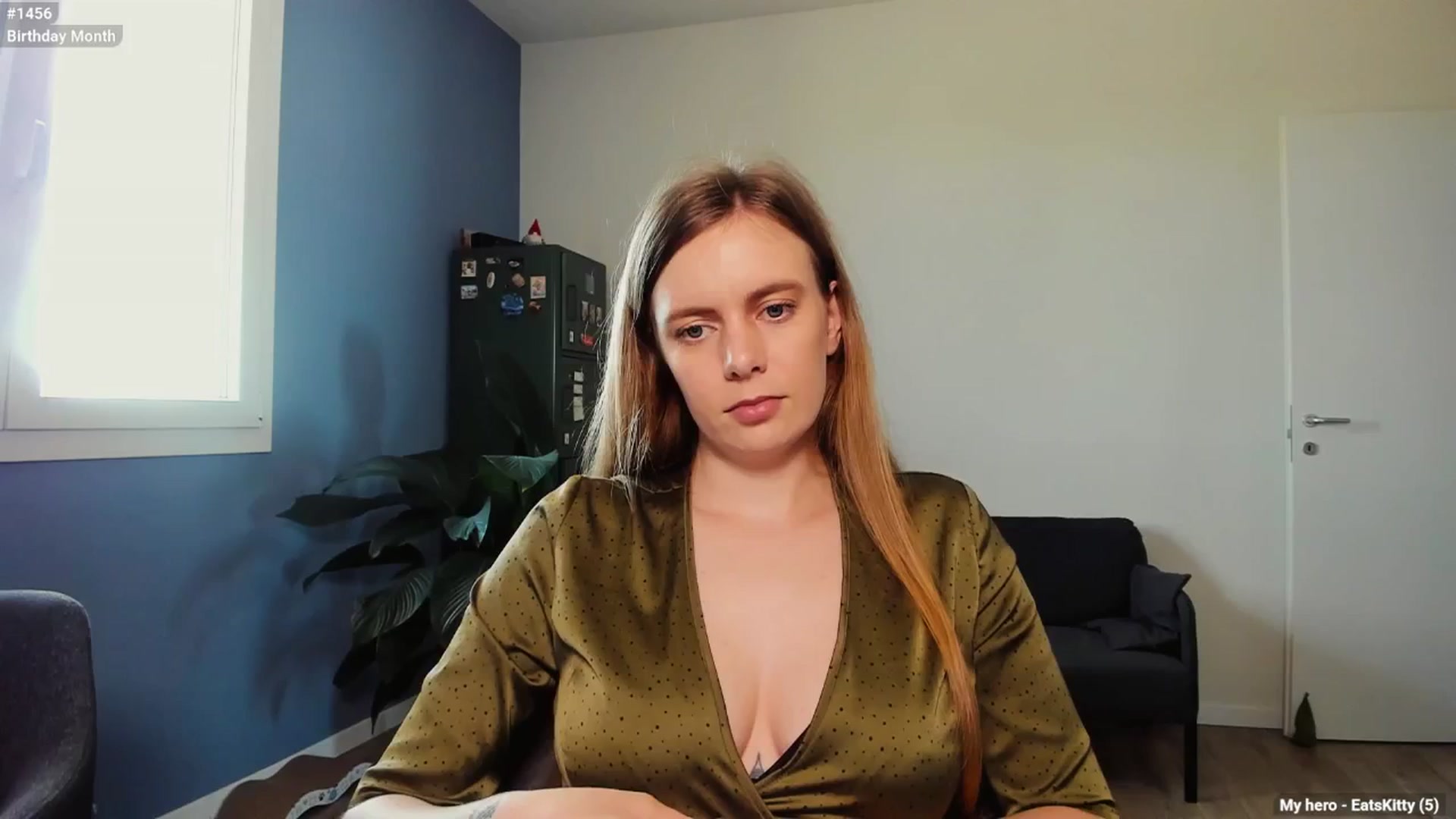 Gallery image thumbnail from Personage's myfreecams stream on, 04/29/2025, 13:06 image 16 of 20