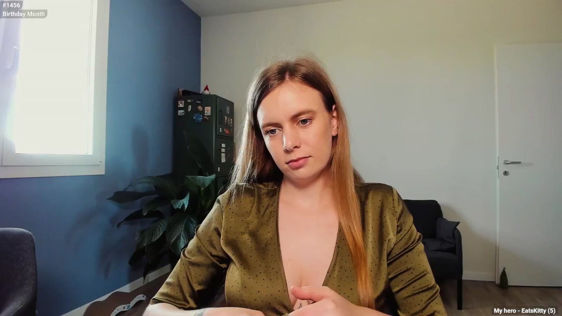Gallery image thumbnail from Personage's myfreecams stream on, 04/29/2025, 13:06 image 17 of 20