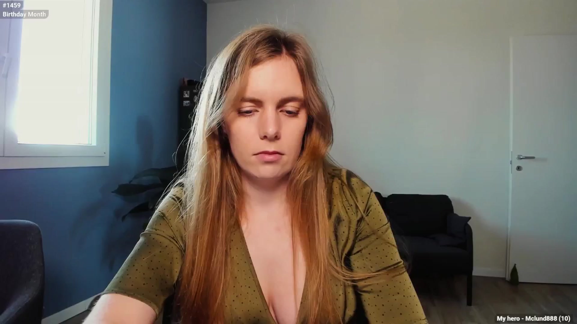 Gallery image thumbnail from Personage's myfreecams stream on, 04/29/2025, 14:15 image 9 of 20