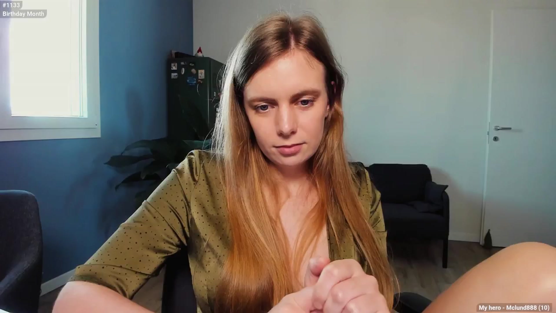Gallery image thumbnail from Personage's myfreecams stream on, 04/29/2025, 14:15 image 18 of 20