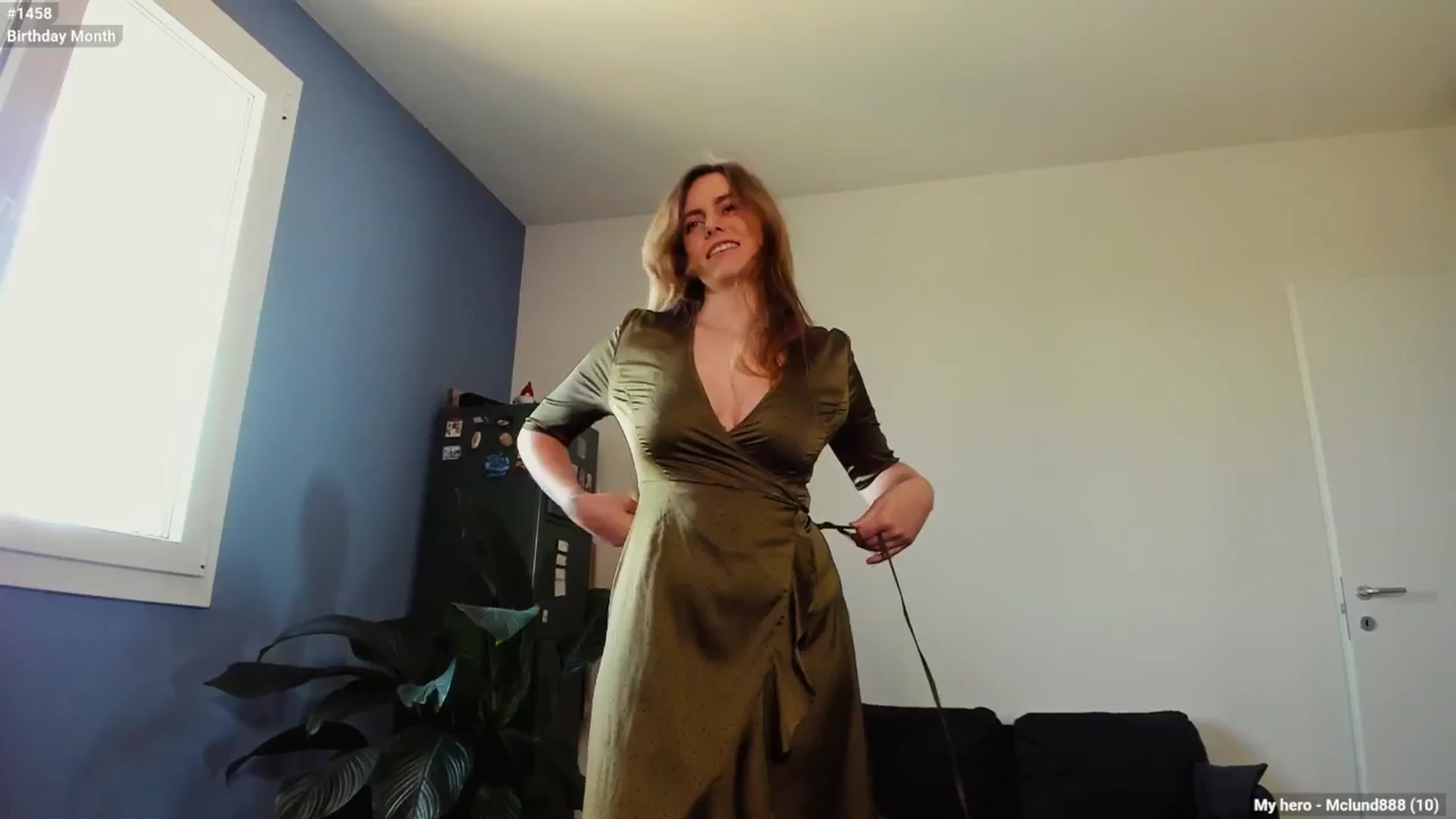 Gallery image thumbnail from Personage's myfreecams stream on, 04/29/2025, 14:15 image 8 of 20