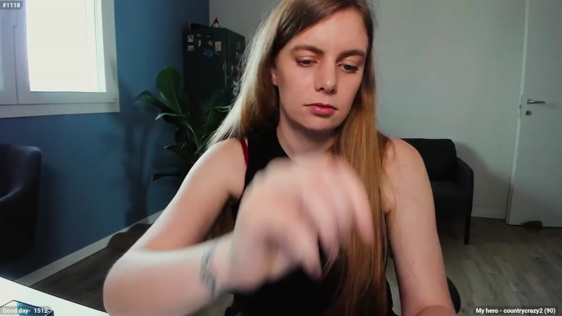 Gallery image thumbnail from Personage's myfreecams stream on, 05/06/2025, 15:04 image 14 of 20