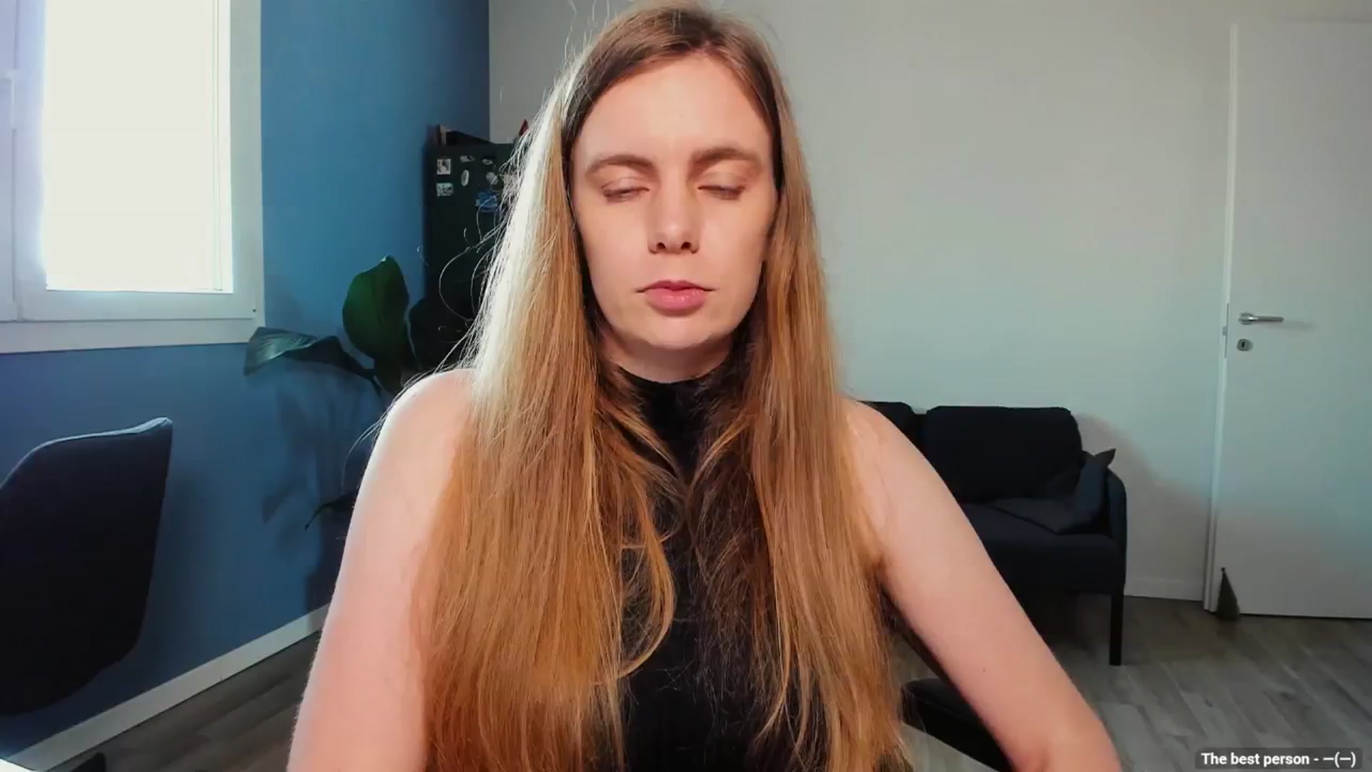 Gallery image thumbnail from Personage's myfreecams stream on, 05/19/2025, 13:10 image 2 of 20