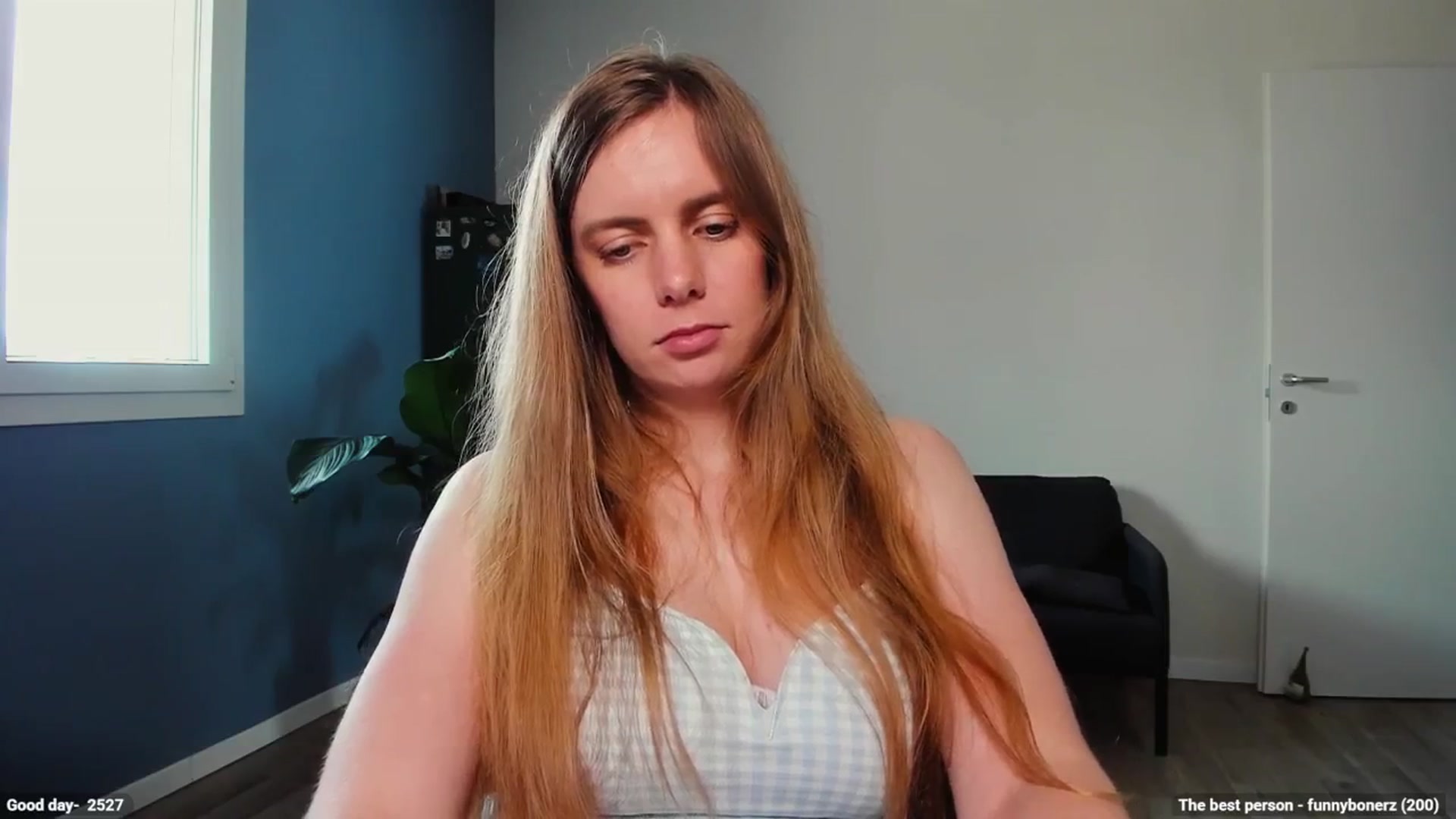 Gallery image thumbnail from Personage's myfreecams stream on, 05/26/2025, 15:06 image 16 of 20