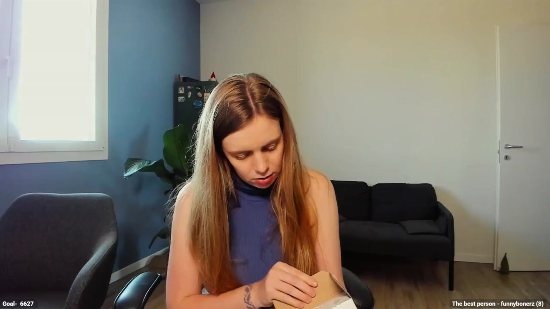 Gallery image thumbnail from Personage's myfreecams stream on, 05/30/2025, 12:53 image 15 of 20