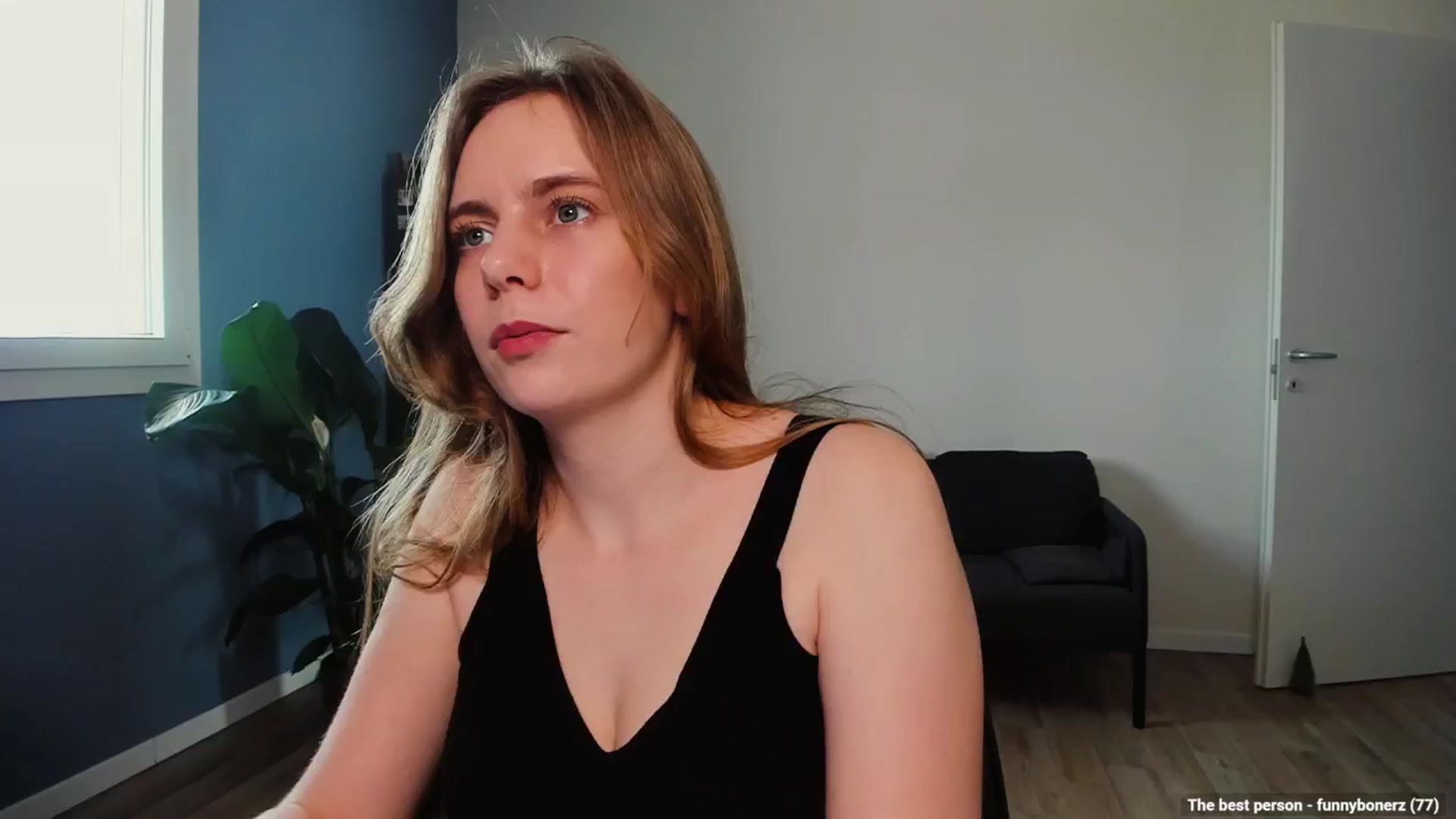 Gallery image thumbnail from Personage's myfreecams stream on, 06/06/2025, 13:40 image 2 of 20