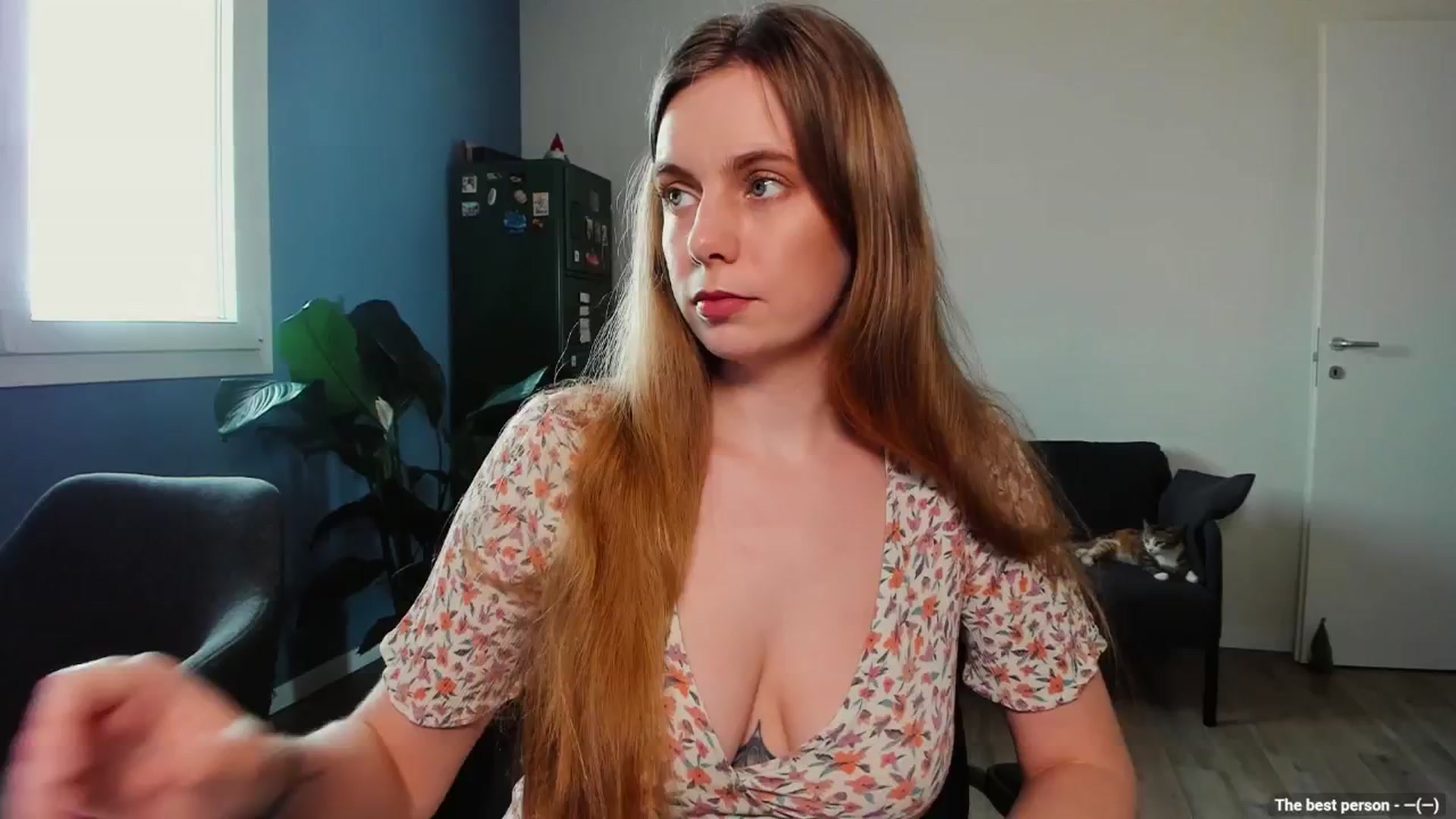 Gallery image thumbnail from Personage's myfreecams stream on, 06/09/2025, 12:33 image 3 of 20