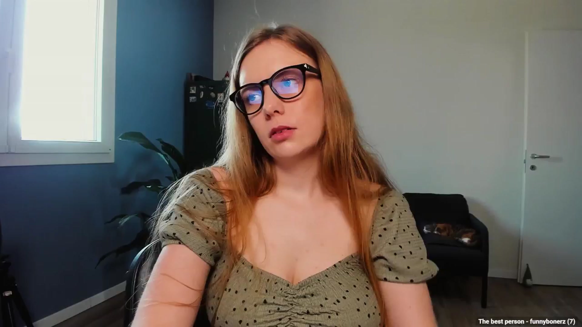 Gallery image thumbnail from Personage's myfreecams stream on, 06/16/2025, 13:02 image 7 of 20
