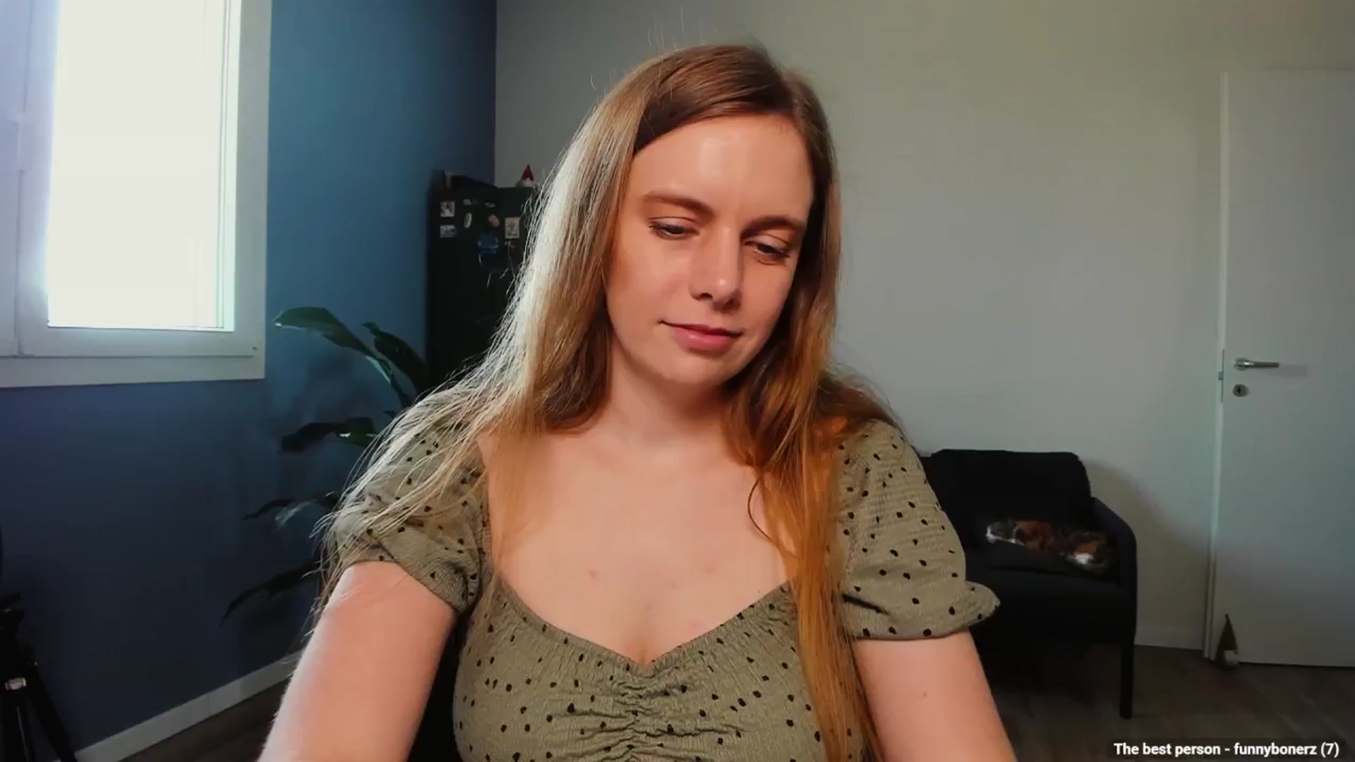 Gallery image thumbnail from Personage's myfreecams stream on, 06/16/2025, 13:02 image 6 of 20