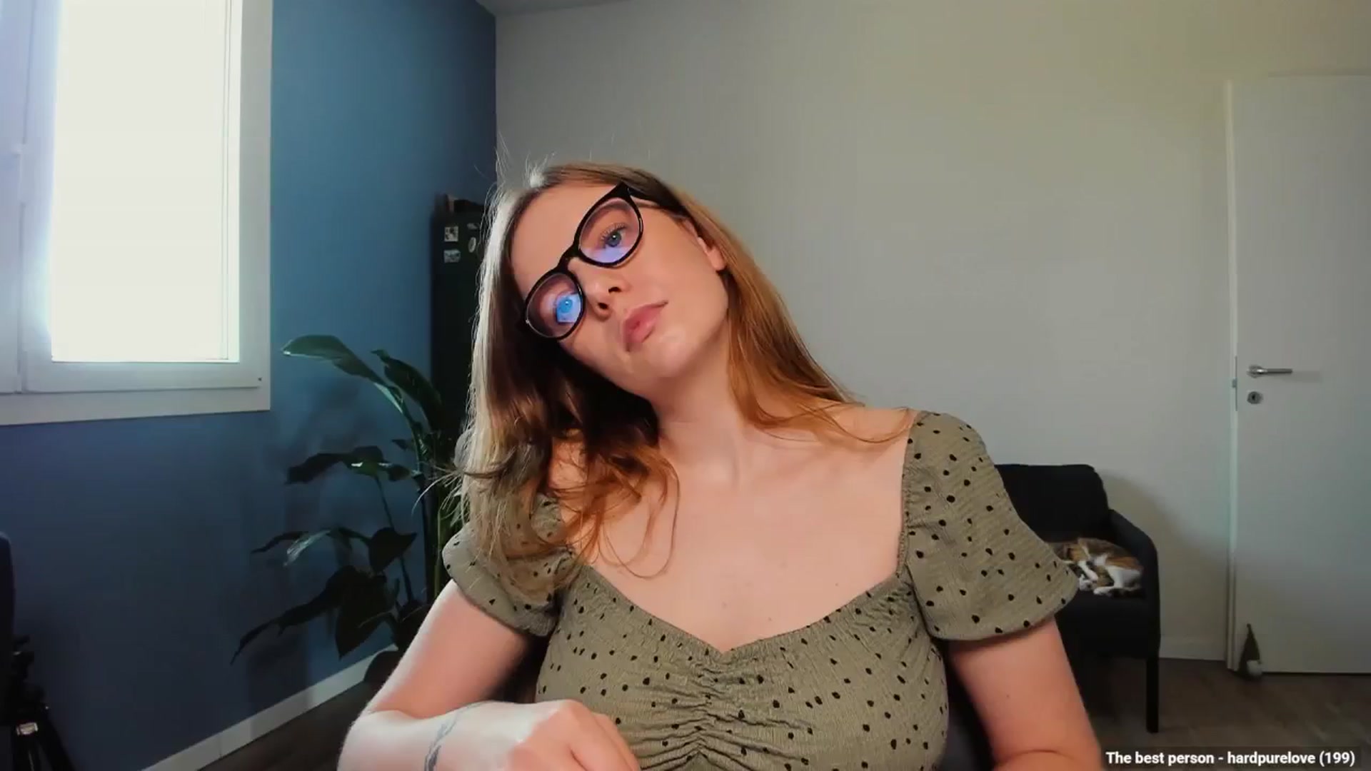 Gallery image thumbnail from Personage's myfreecams stream on, 06/16/2025, 13:02 image 20 of 20