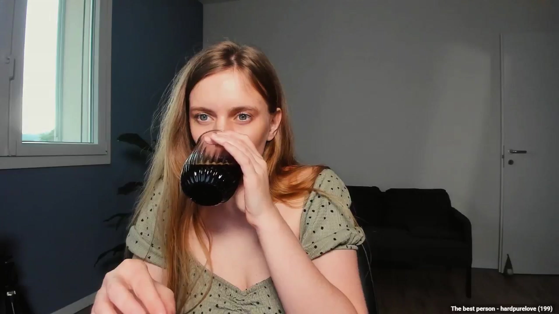 Gallery image thumbnail from Personage's myfreecams stream on, 06/16/2025, 14:52 image 14 of 20