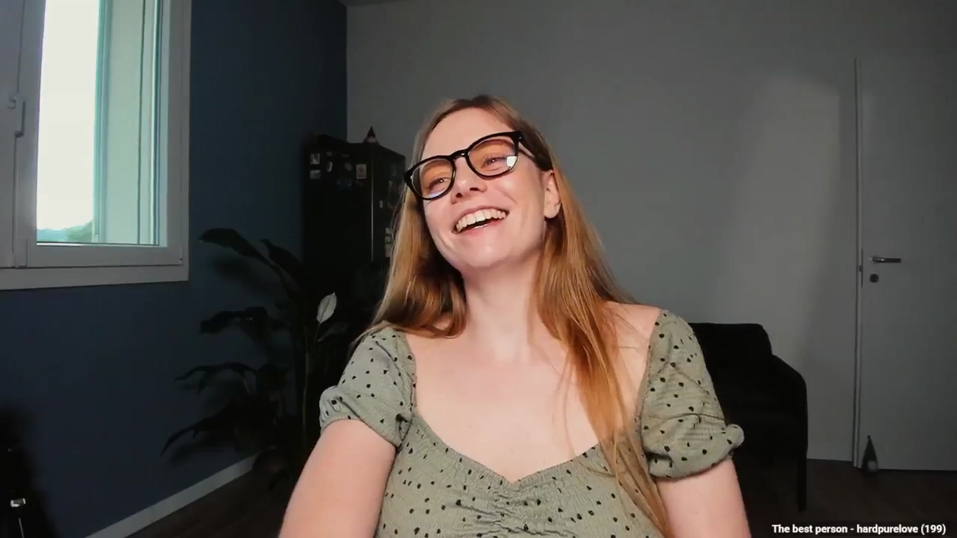 Gallery image thumbnail from Personage's myfreecams stream on, 06/16/2025, 14:52 image 18 of 20