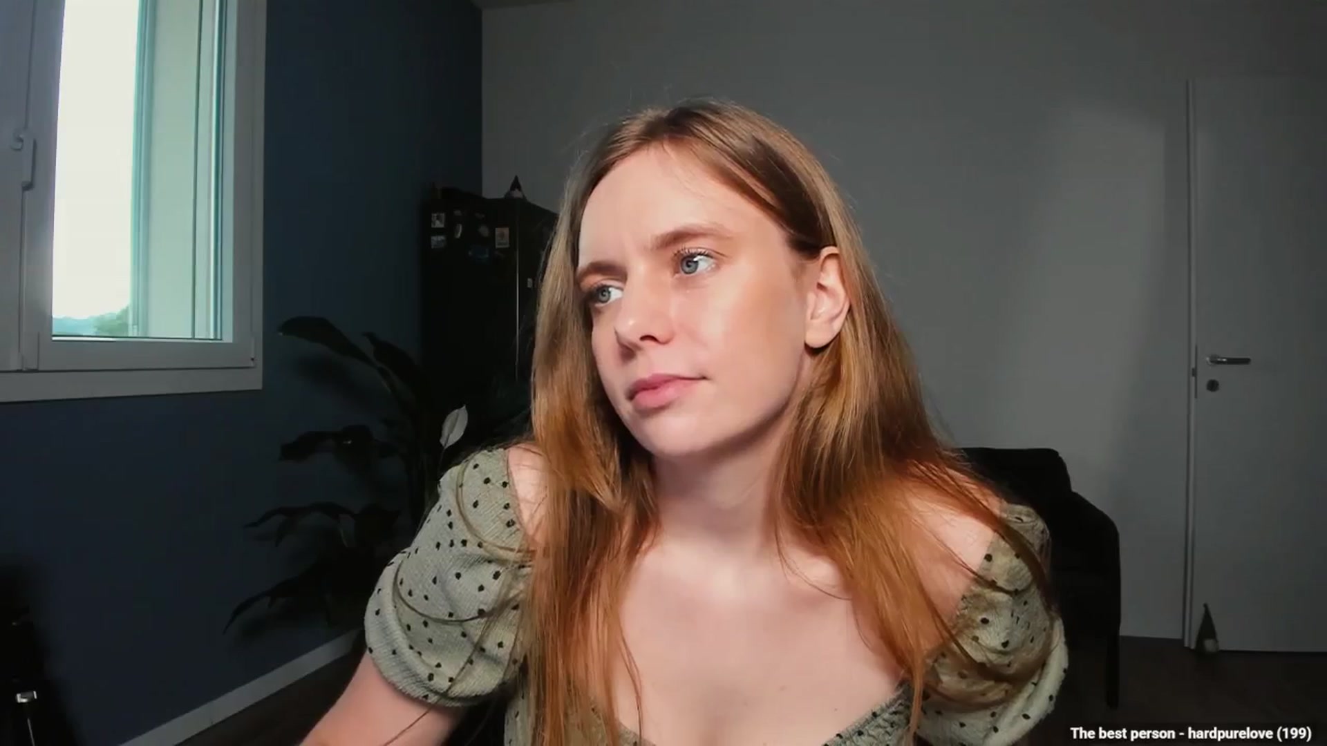 Gallery image thumbnail from Personage's myfreecams stream on, 06/16/2025, 14:52 image 16 of 20