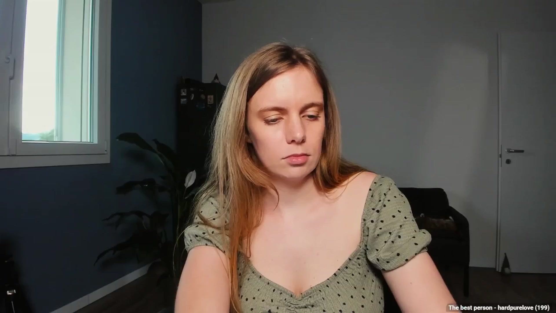 Gallery image thumbnail from Personage's myfreecams stream on, 06/16/2025, 14:52 image 9 of 20