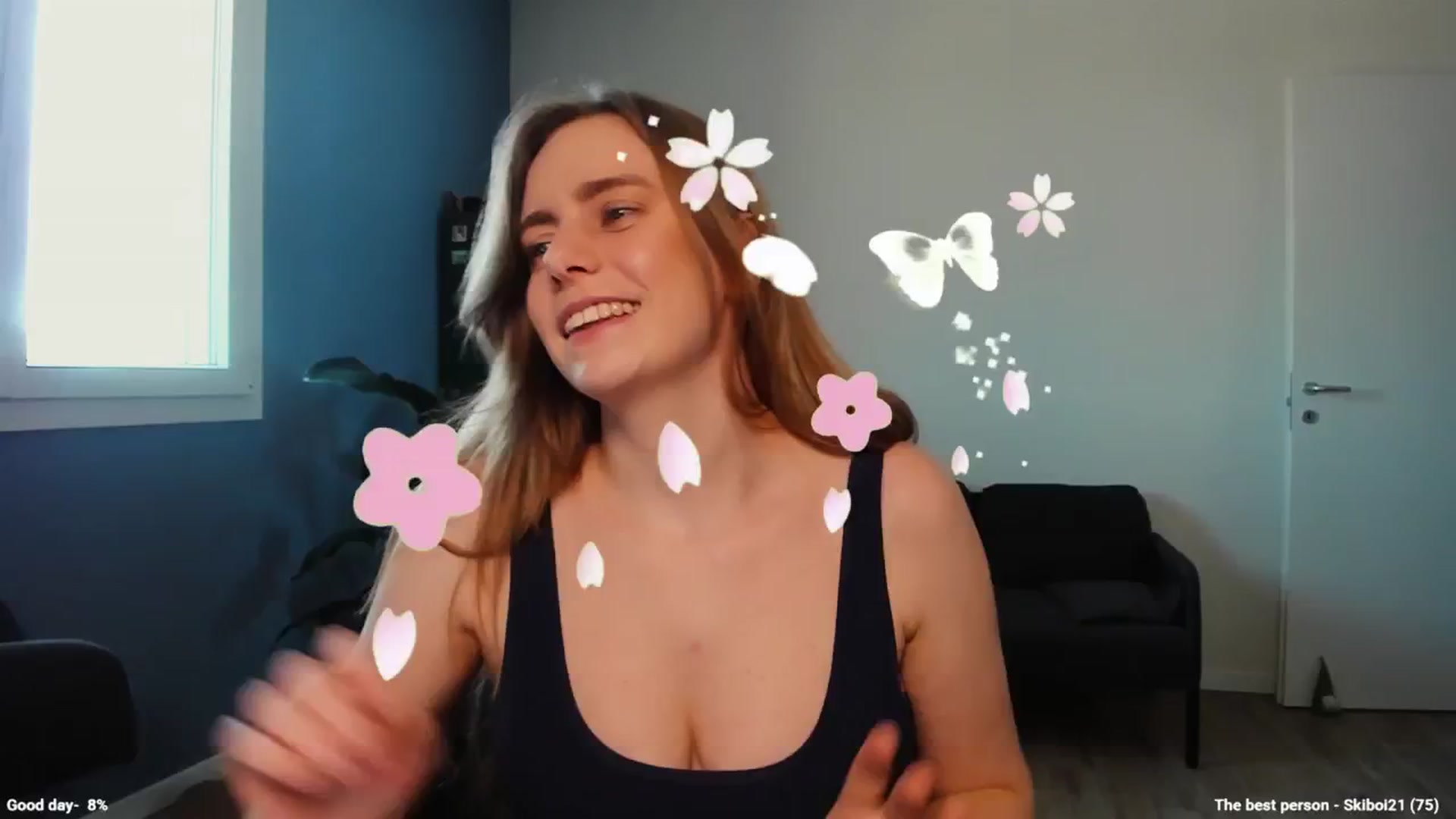Gallery image thumbnail from Personage's myfreecams stream on, 06/19/2025, 13:26 image 16 of 20