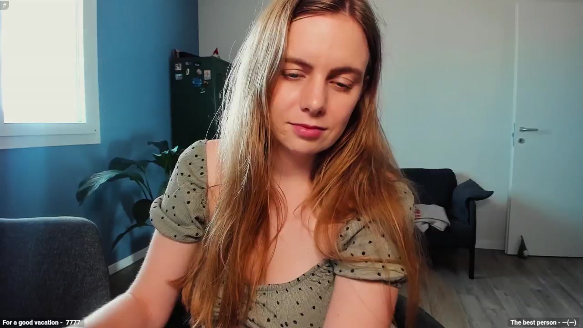 Gallery image thumbnail from Personage's myfreecams stream on, 08/01/2025, 13:27 image 2 of 20