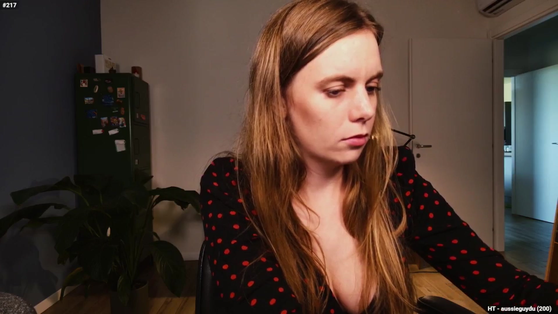 Gallery image thumbnail from Personage's myfreecams stream on, 09/04/2025, 15:47 image 11 of 20