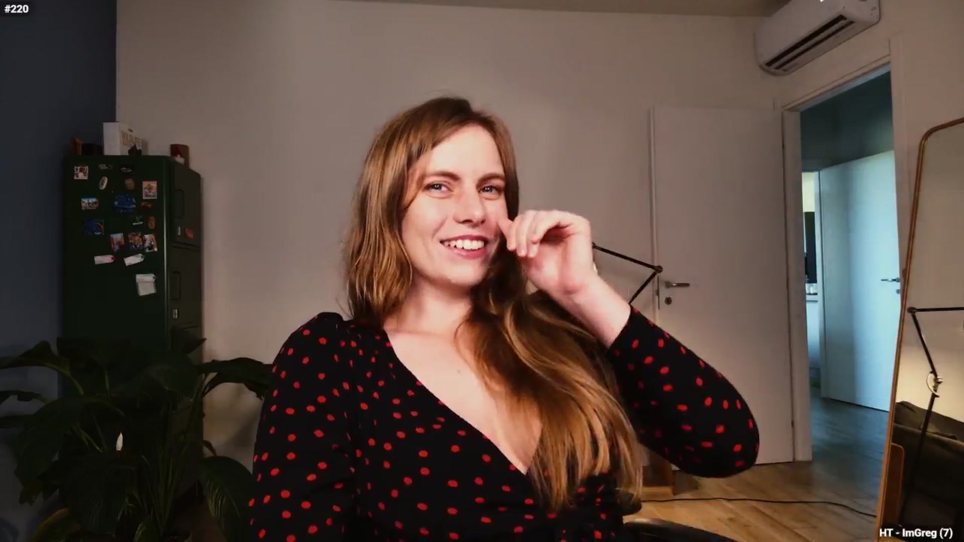 Gallery image thumbnail from Personage's myfreecams stream on, 09/04/2025, 15:47 image 4 of 20