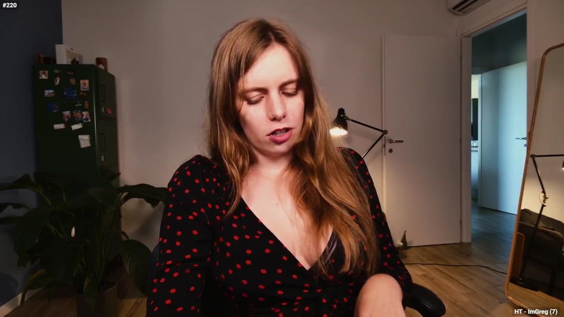 Gallery image thumbnail from Personage's myfreecams stream on, 09/04/2025, 15:47 image 5 of 20