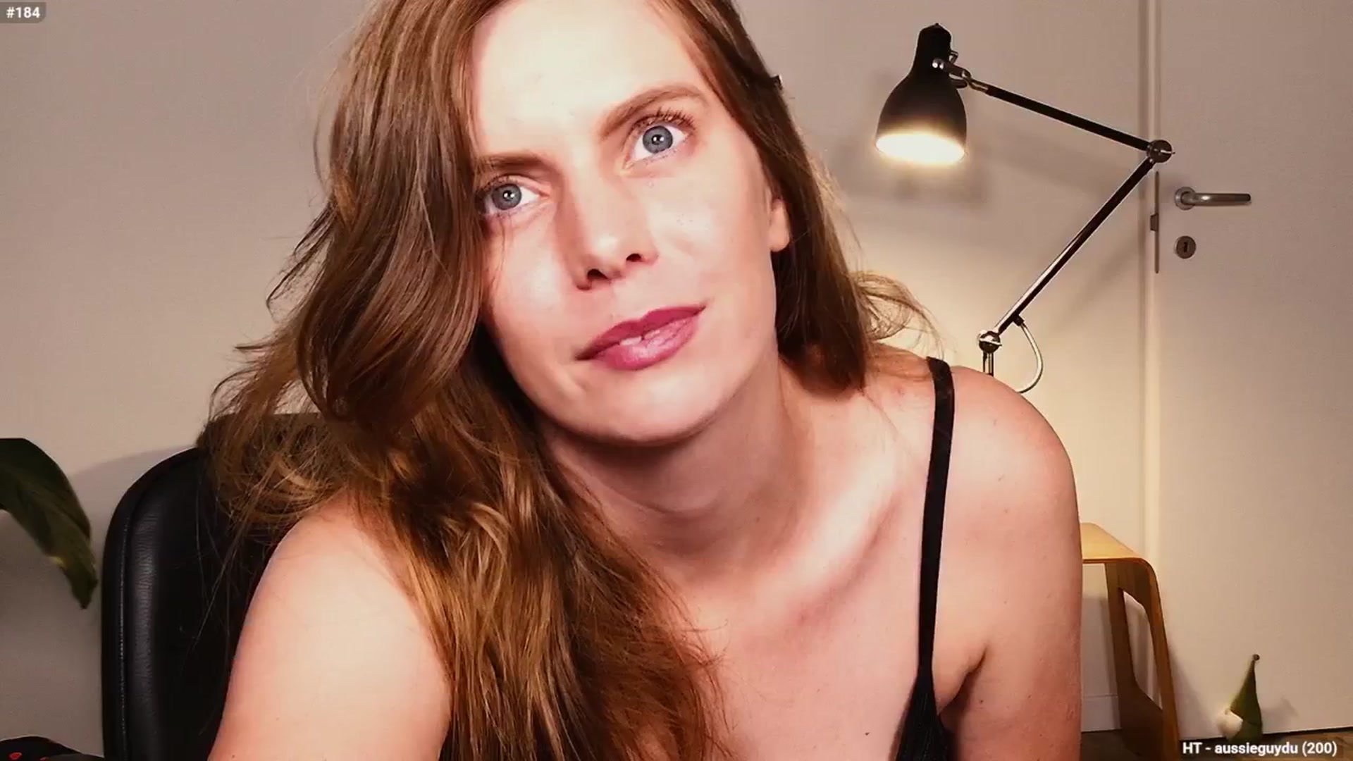 Gallery image thumbnail from Personage's myfreecams stream on, 09/04/2025, 17:18 image 8 of 20