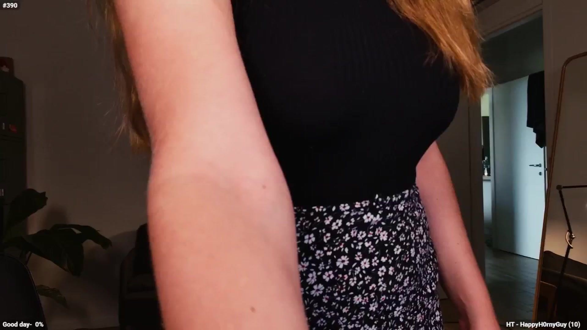 Gallery image thumbnail from Personage's myfreecams stream on, 09/09/2025, 14:00 image 4 of 20