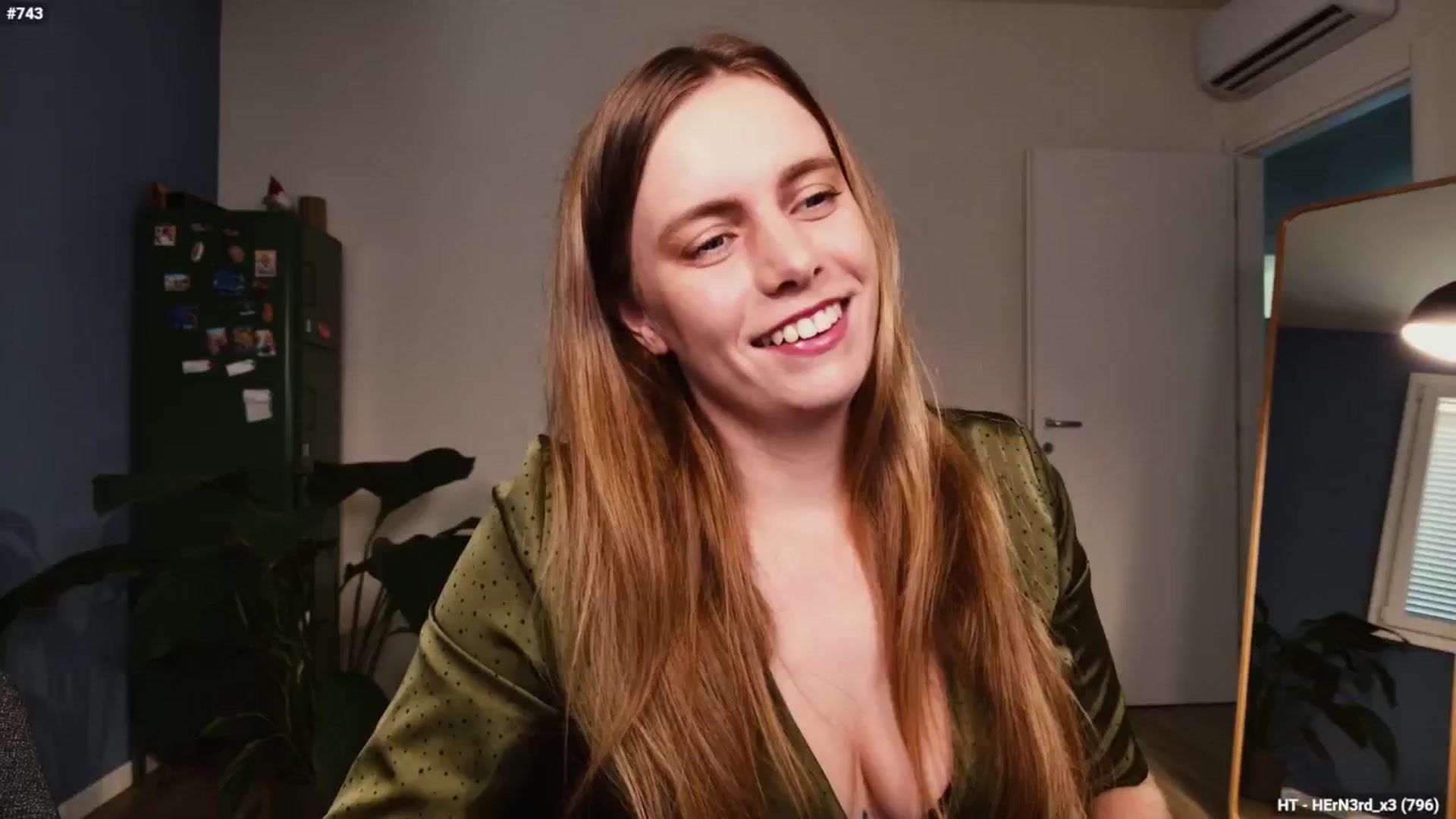 Gallery image thumbnail from Personage's myfreecams stream on, 09/18/2025, 13:59 image 7 of 20
